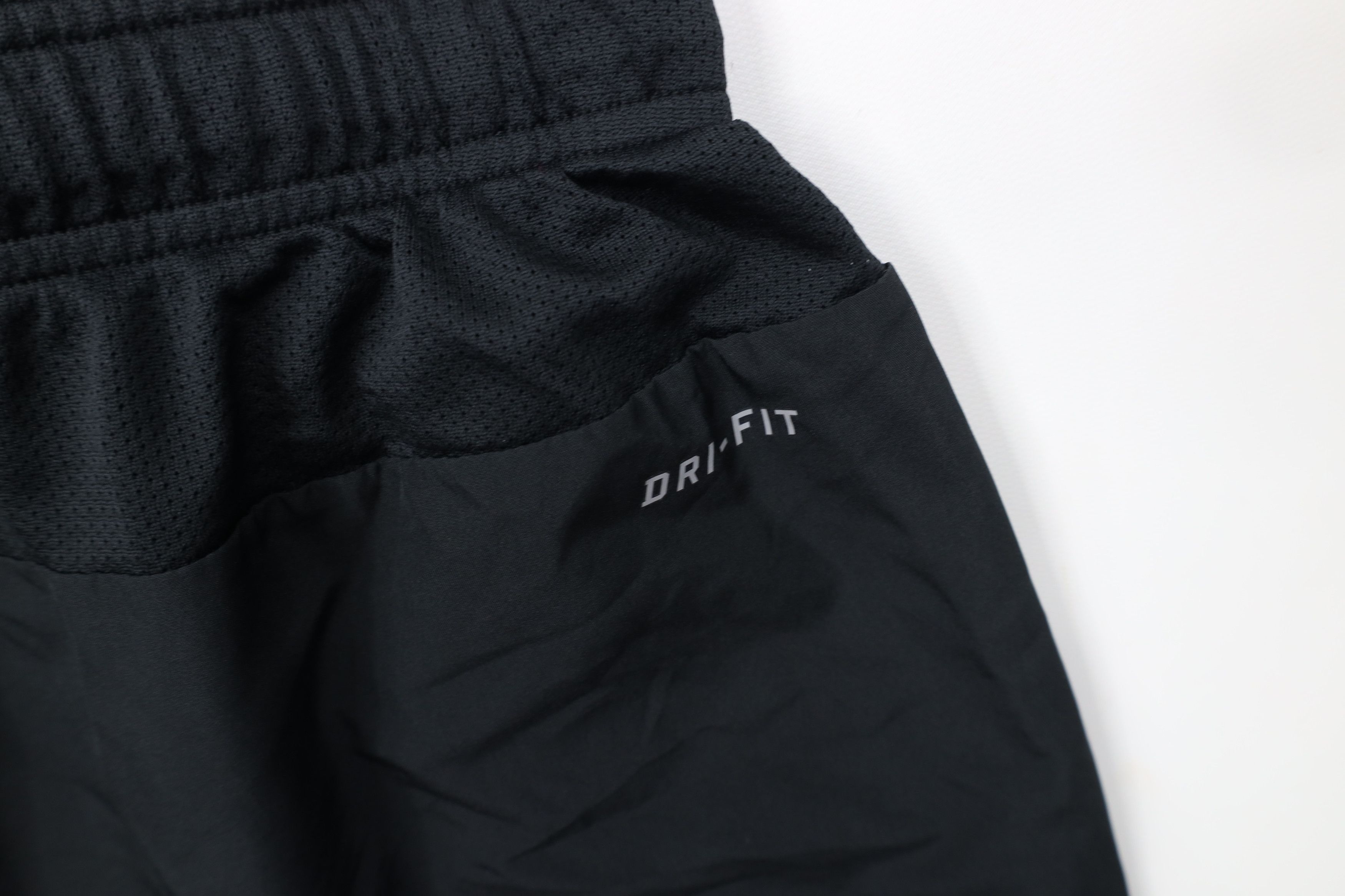 Nike Nike Issued Brown University Football Shorts Black Polyester Size US 30 / EU 46 - 13 Thumbnail