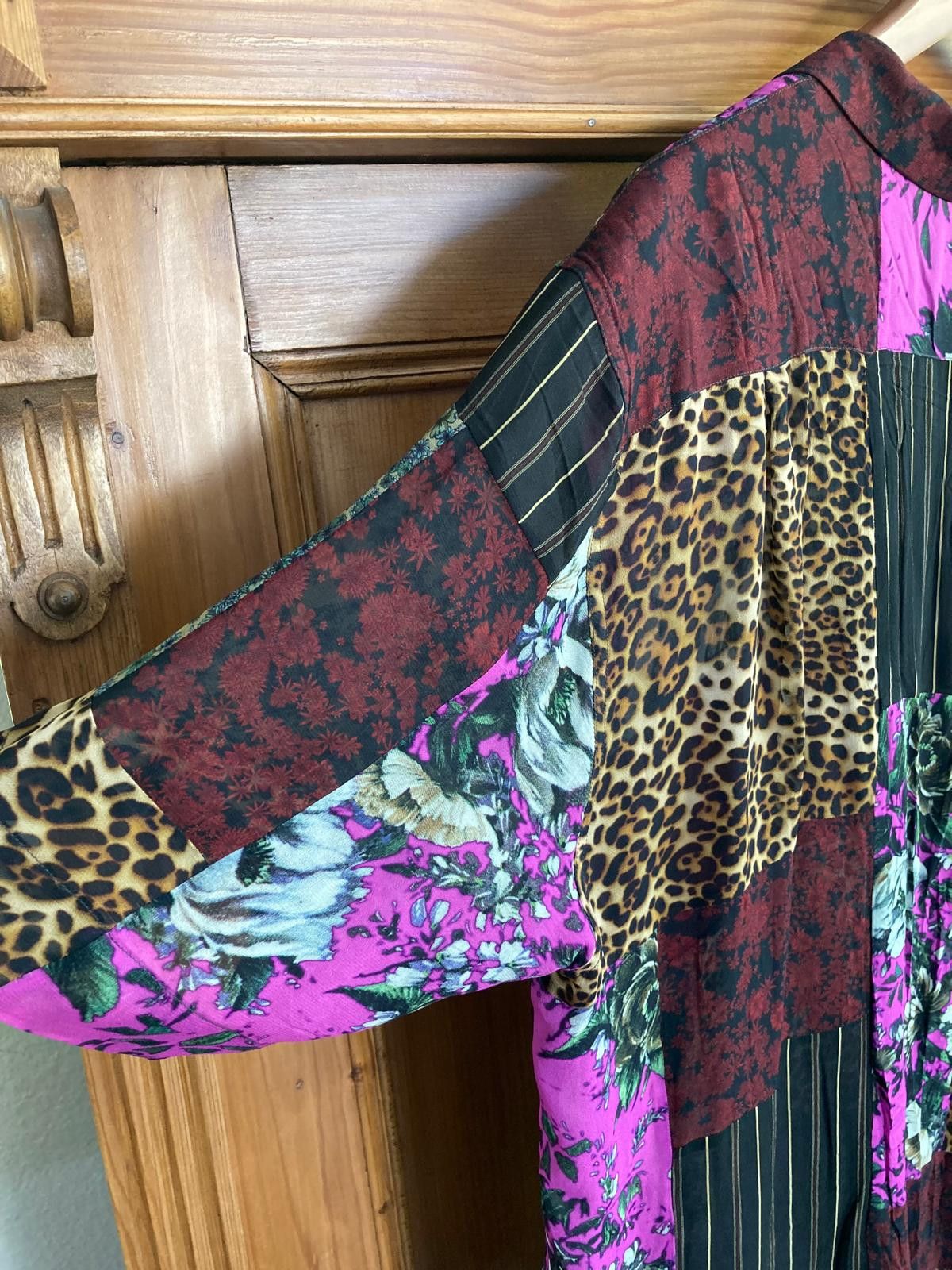 Dries Van Noten Dries Van Noten Leopard Floral Patchwork Shirt 50 L Size US L / EU 52-54 / 3 - 6 Thumbnail