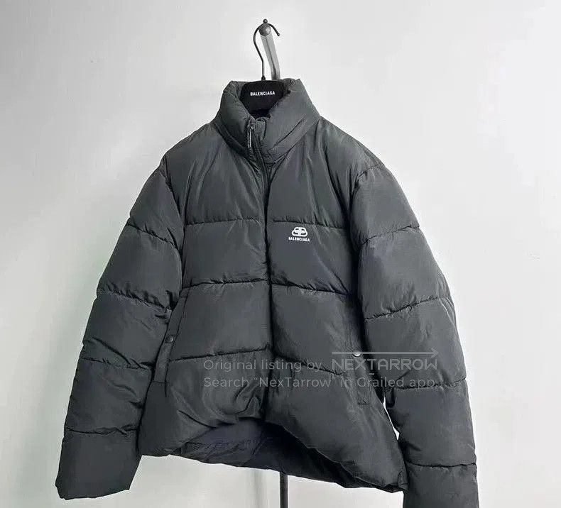 Balenciaga Balenciaga Black Lock Puffer Jacket Men. Size US S / EU 44-46 / 1 - 1 Thumbnail