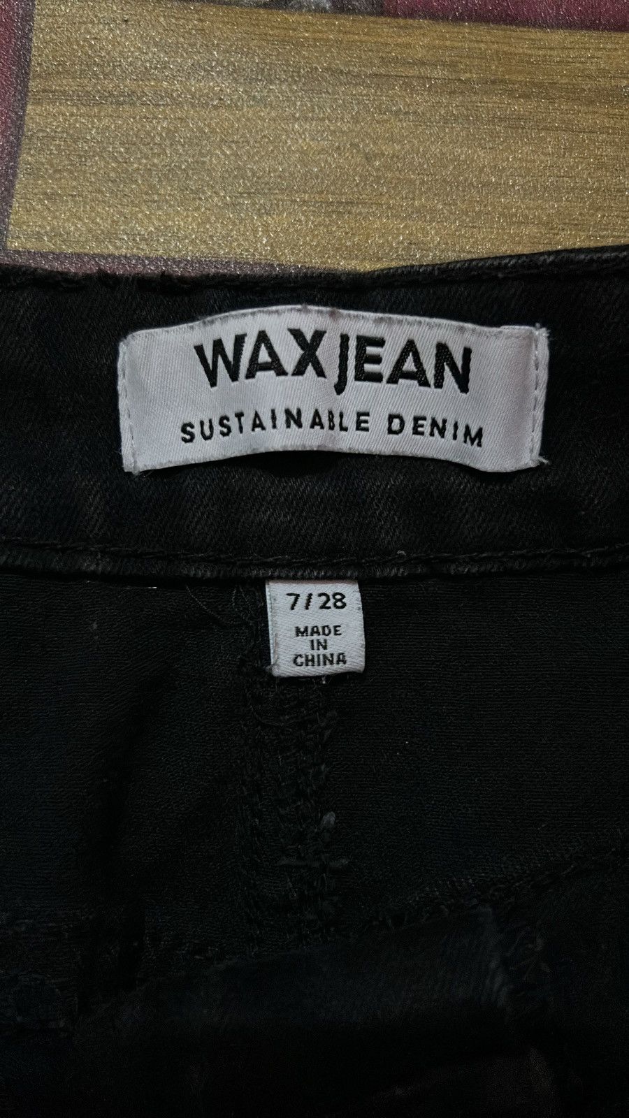 If Six Was Nine × Japanese Brand × Le Grande Bleu (L.G.B.) Wax Jeans Distressed Flare Jeans Size 28" / US 6 / IT 42 - 6 Thumbnail