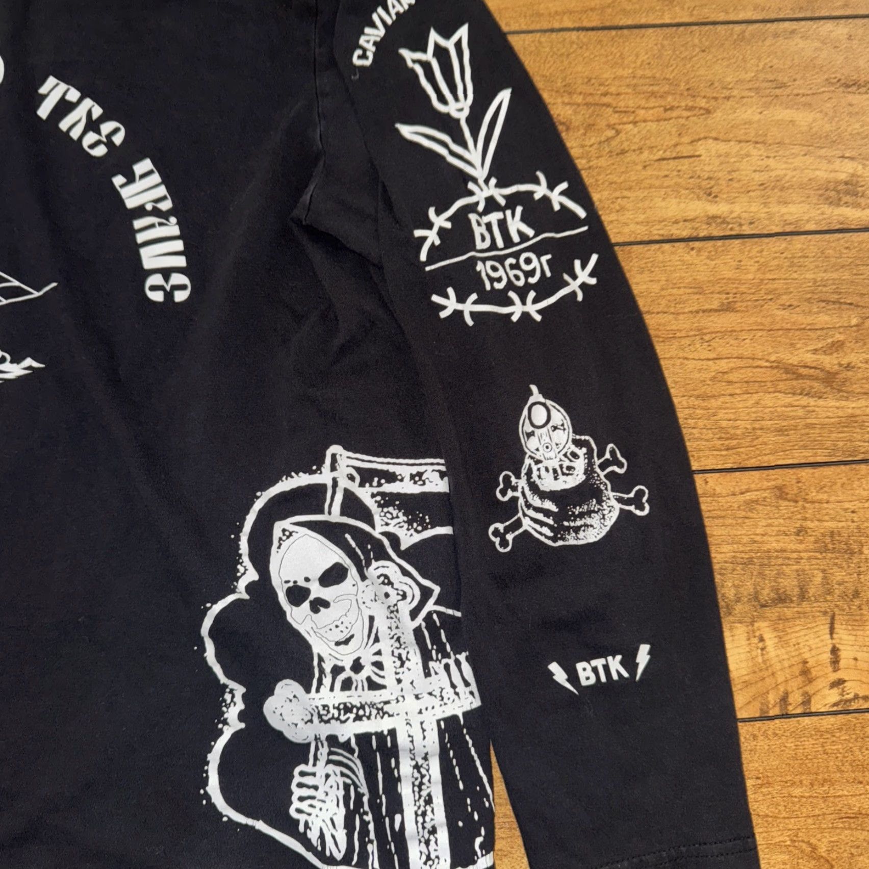 Crooks & Castles VINTAGE Crooks & Castles Cavier Cartel From the Cradle to the Grave Long Sleeve Shirt XL Black Crew Neck Mens Size US XL / EU 56 / 4 - 3 Thumbnail