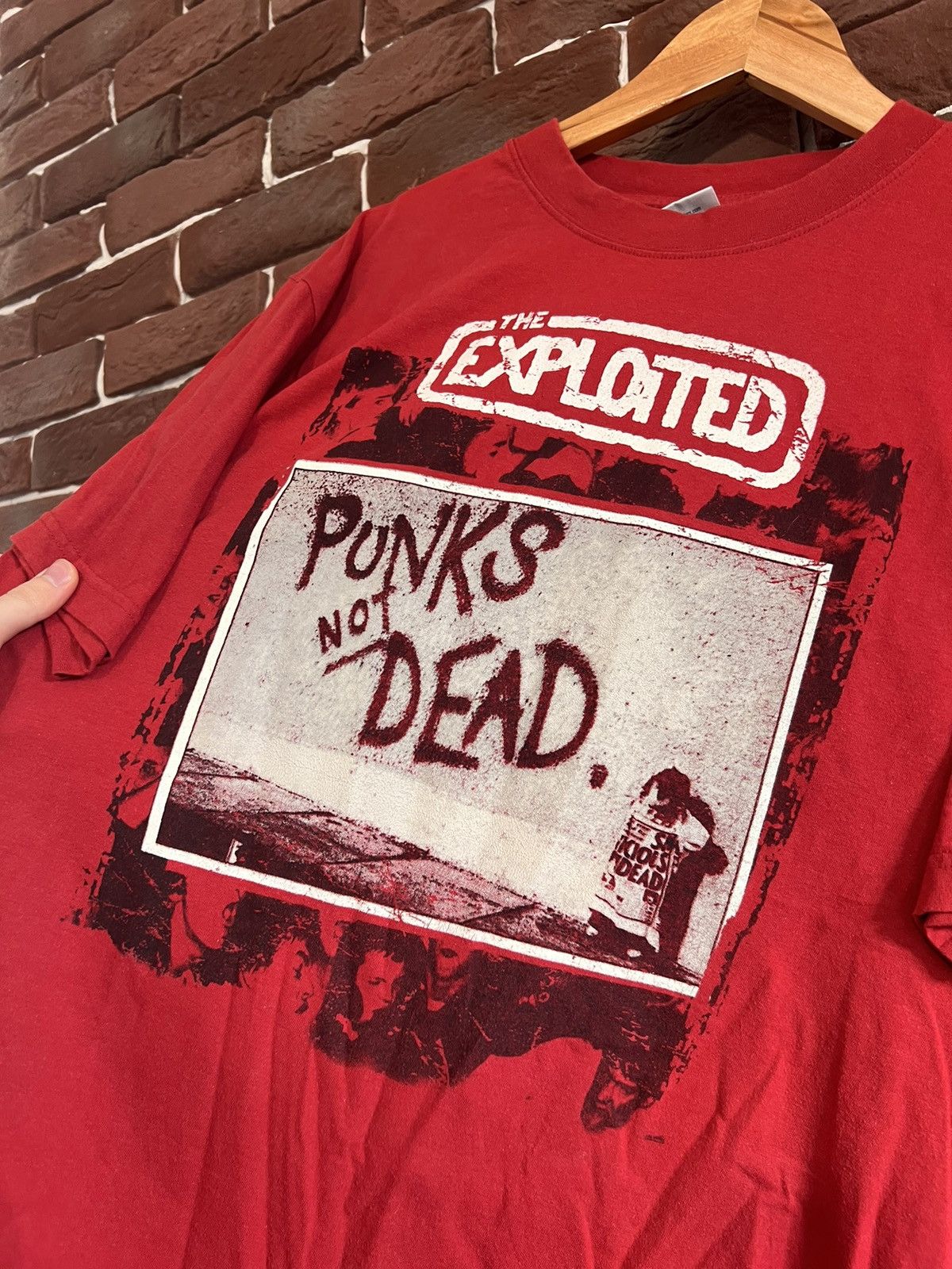 Band Tees Rare Vintage 90s The Exploited Punks Not Dead Punk Band Tee Size US XL / EU 56 / 4 - 3 Thumbnail