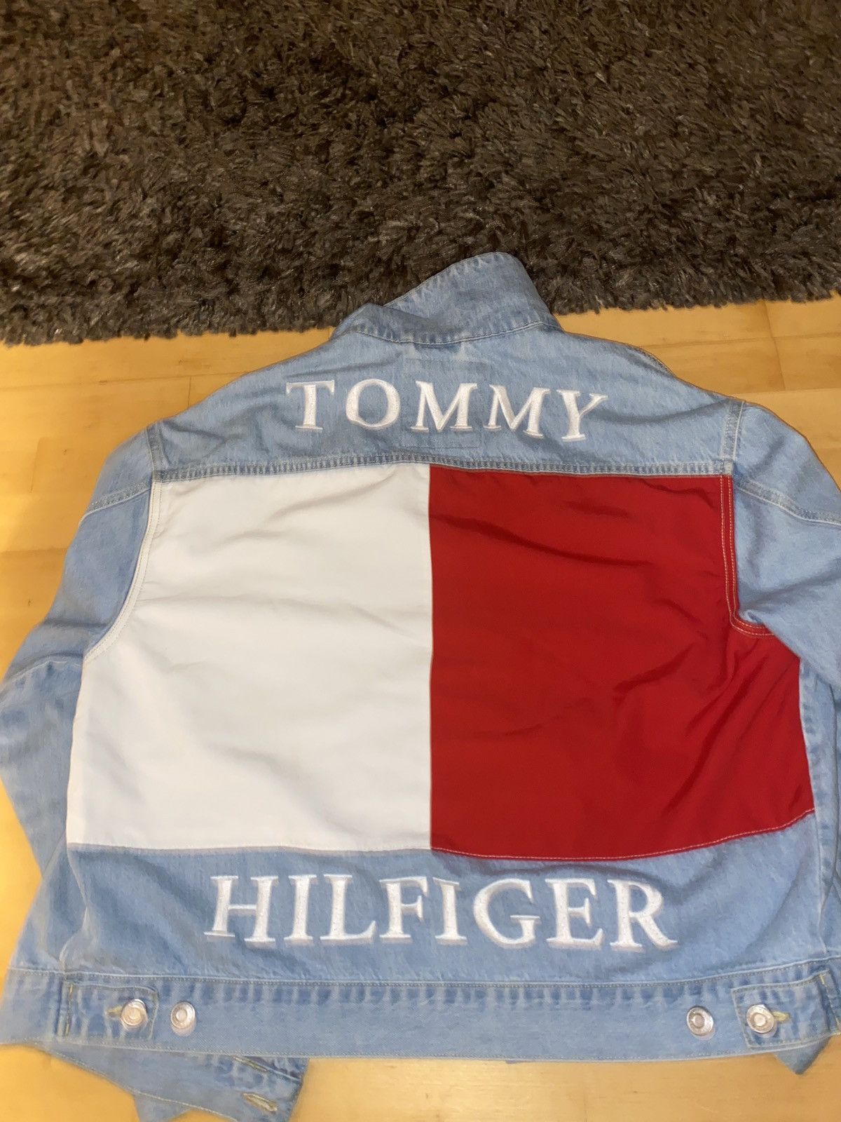 Tommy Hilfiger Tommy Hilfiger Denim Jacket Vintage Size US L / EU 52-54 / 3 - 3 Thumbnail