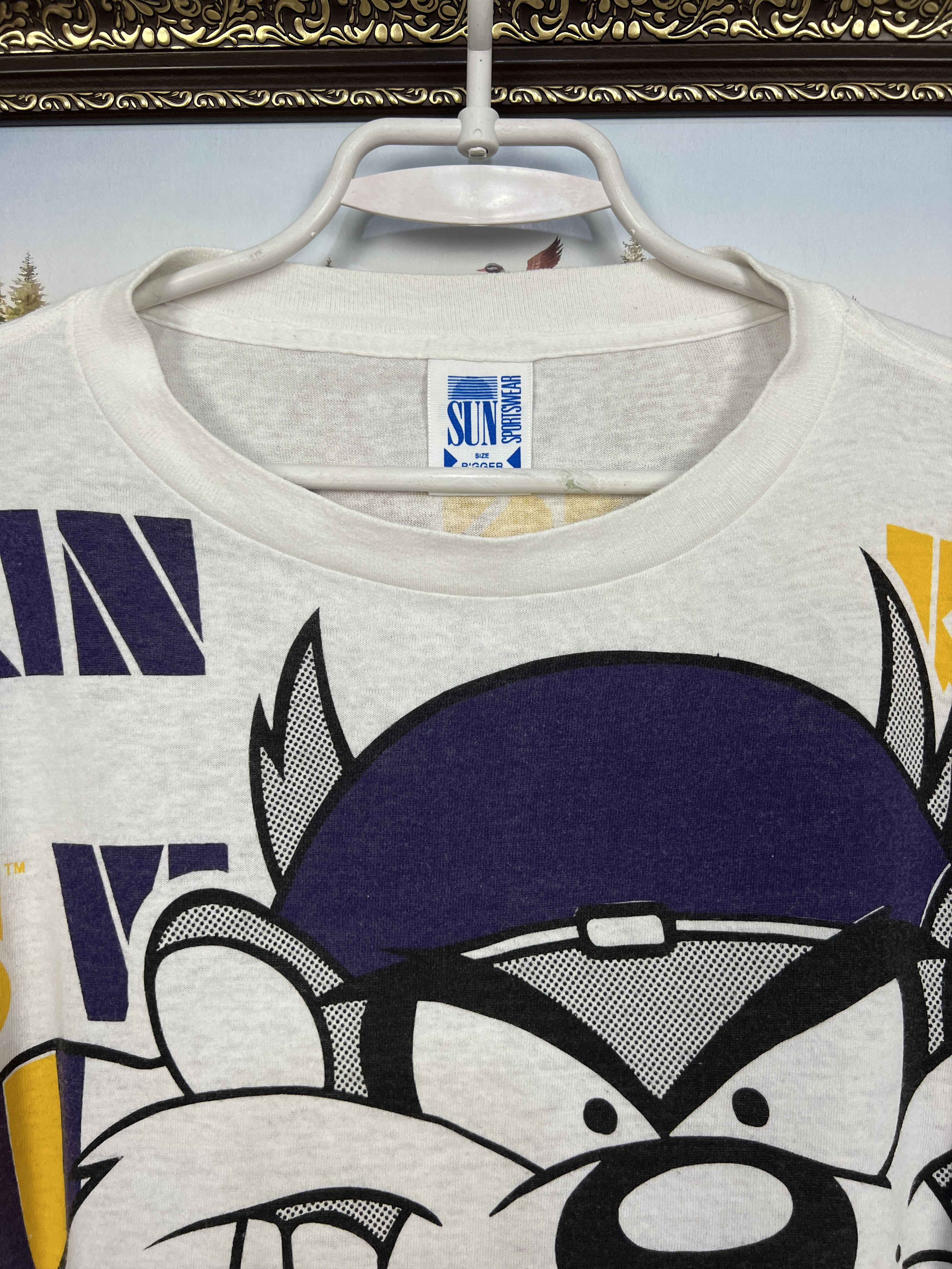 Vintage Vintage RARE Minnesota Vikings Taz All Over Print NFL Shirt Size US XXL / EU 58 / 5 - 9 Thumbnail
