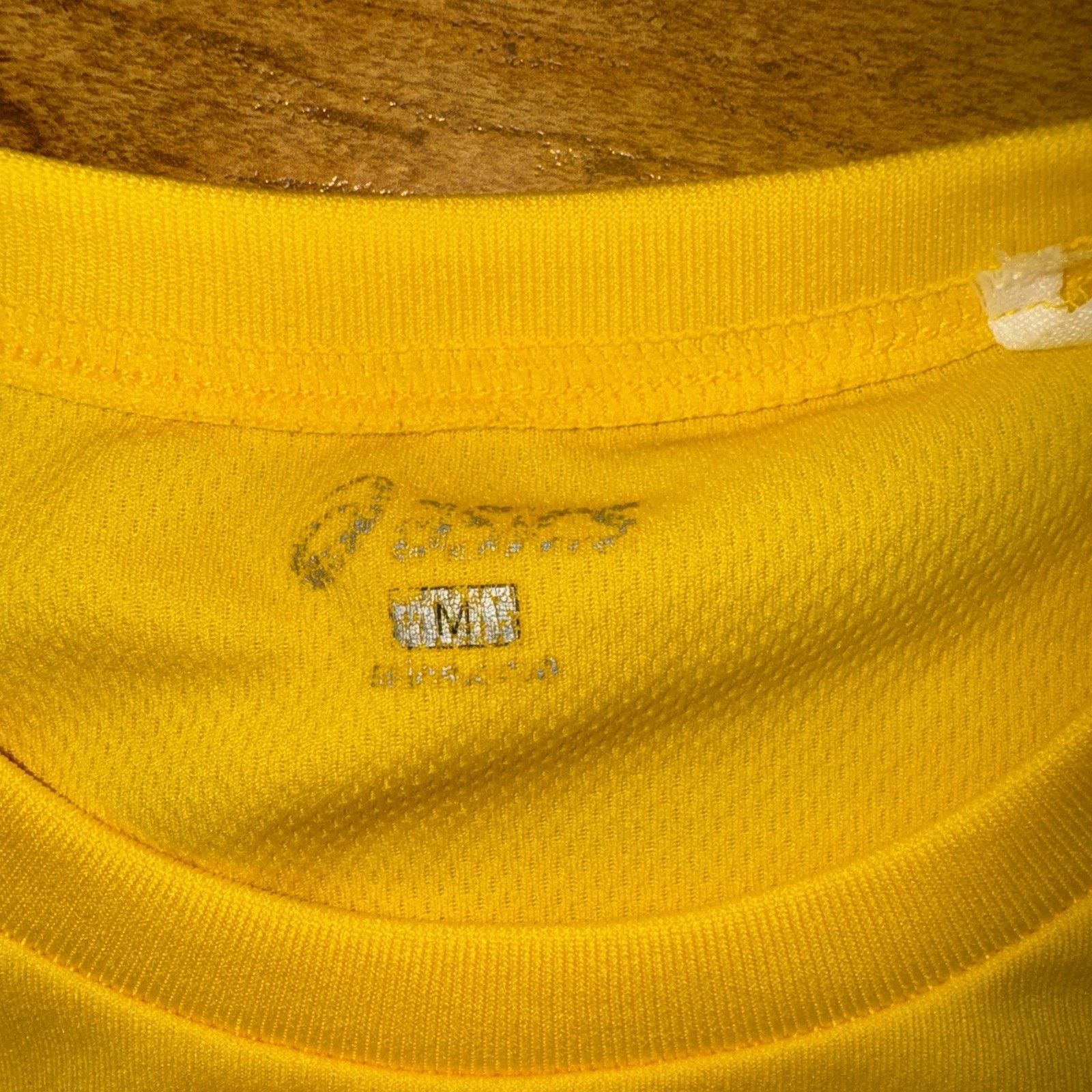 Asics 2008 Asics Tokyo Marathon T-Shirt Yellow Med 20x24 Size US M / EU 48-50 / 2 - 4 Thumbnail