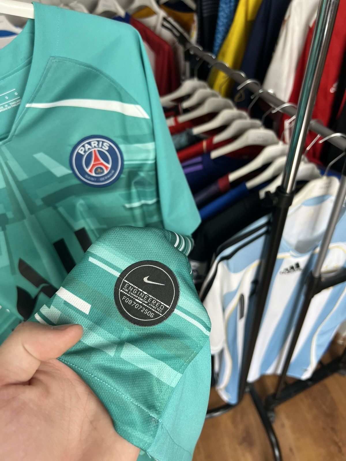 Nike Jersey Nike PSG 2019/20 Keylor Navas #1 Size US L / EU 52-54 / 3 - 6 Thumbnail