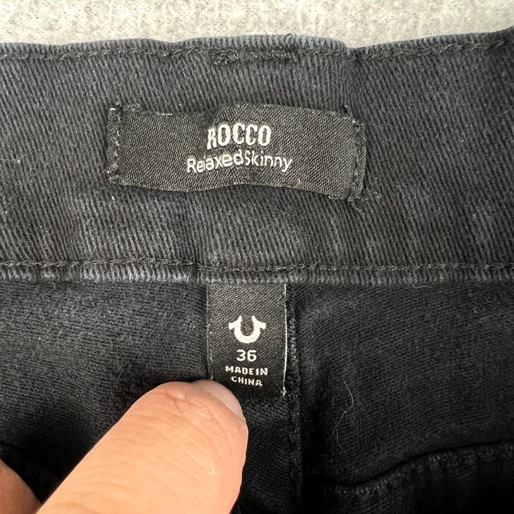True Religion True Religion Rocco Flap Relaxed Skinny Jeans Stretch Denim 36x30 Mens Black Size US 36 / EU 52 - 3 Thumbnail