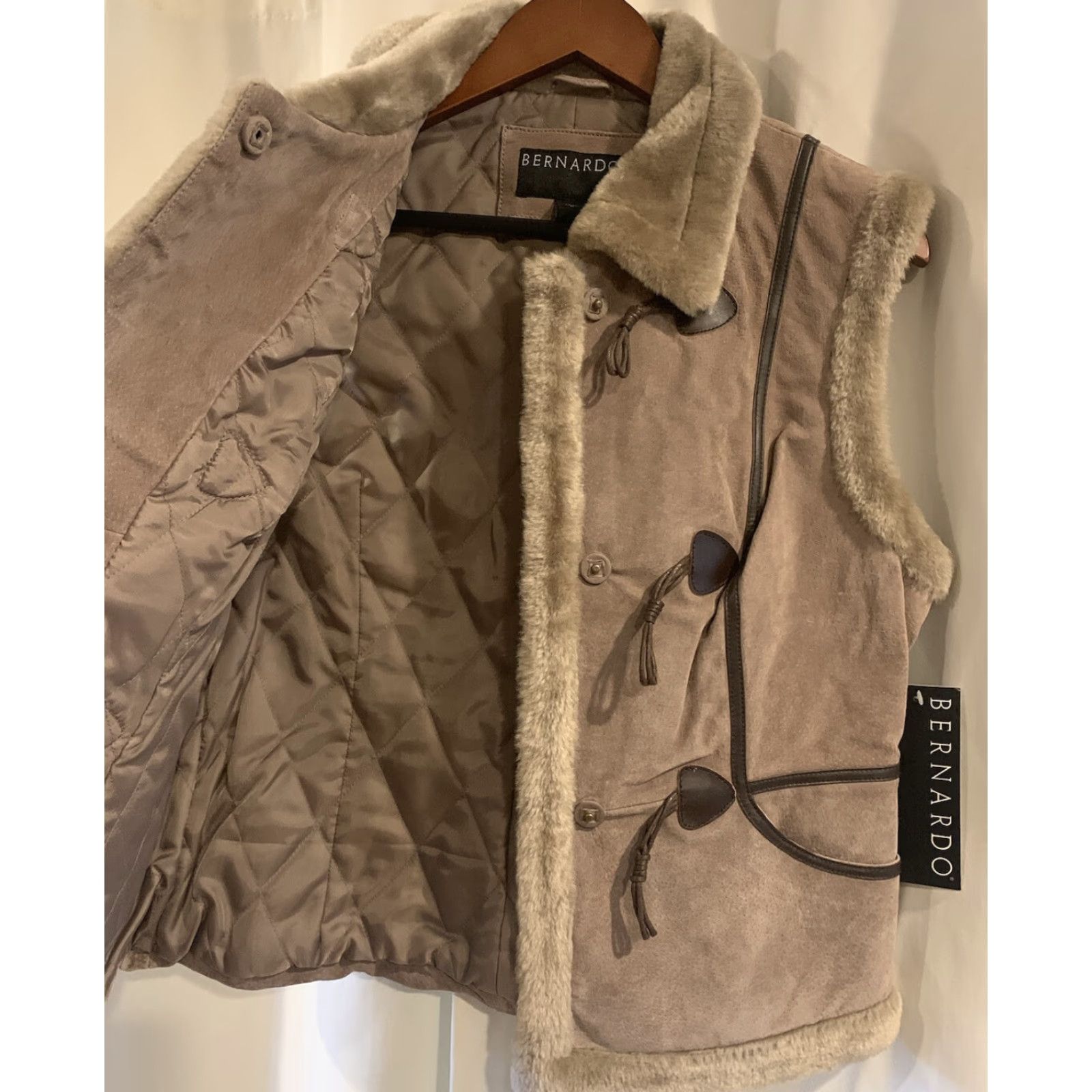 Vintage VINTAGE Bernardo Leather Vest Fur Trim Beige M Medium Women Vest Regular Lining Leather NWT Size M / US 6-8 / IT 42-44 - 3 Thumbnail