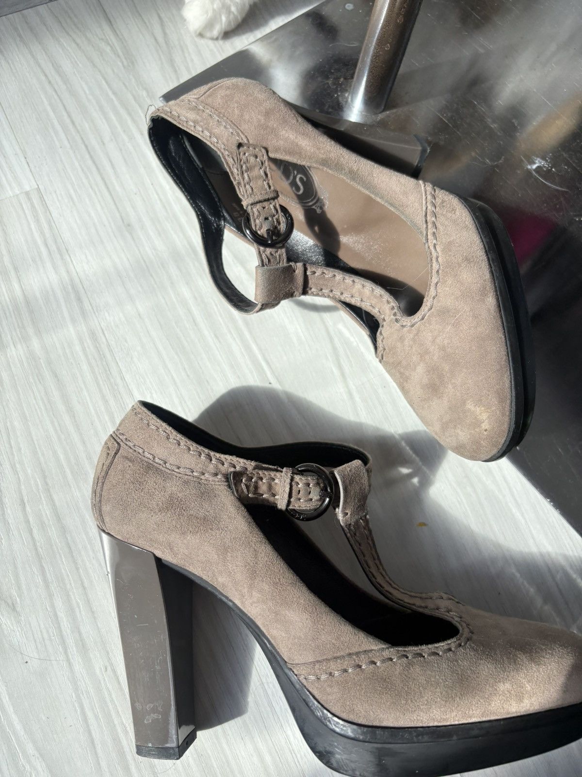 Tod's Tod’s heels Size US 7.5 / IT 37.5 - 9 Thumbnail