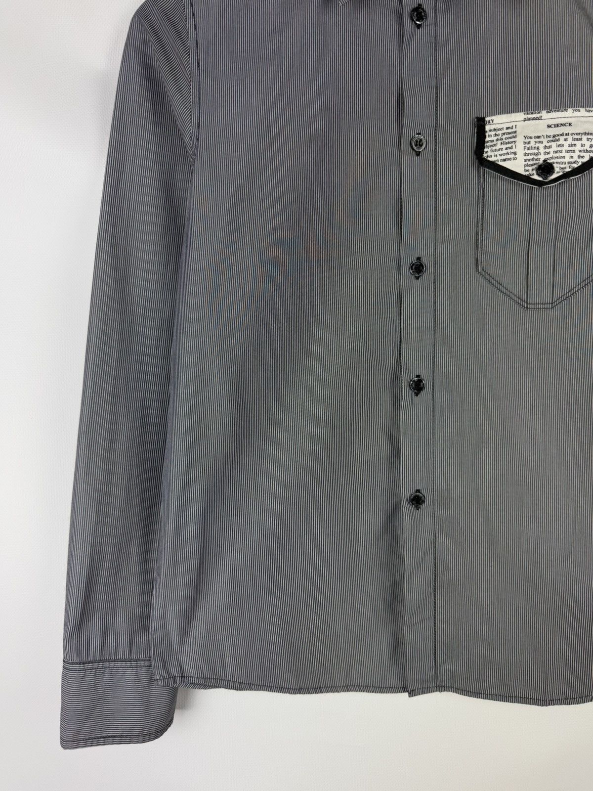 John Galliano John Galliano Long Sleeve Newspaper Print Button Up Shirt Size XS / US 0-2 / IT 36-38 - 7 Thumbnail