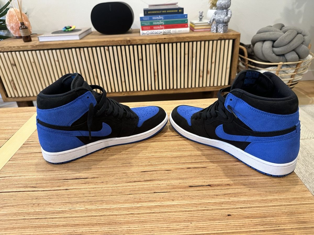 Jordan Brand Air Jordan 1 Retro high OG Black & Royal Blue Size US 9.5 / EU 42-43 - 5 Thumbnail