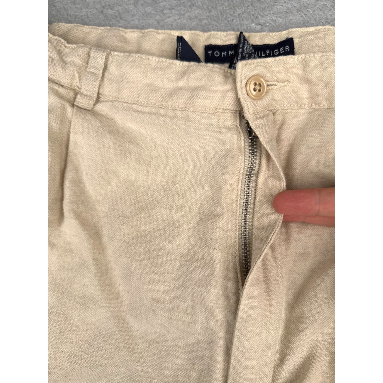 Tommy Hilfiger Tommy Hilfiger Shorts Mens 38 Beige Pleated Cotton Linen Blend Beach Vacation 8" Chino Casual, Travel, Workwear, Classic Fit, Beige, 38 Mens Size US 38 / EU 54 - 6 Thumbnail