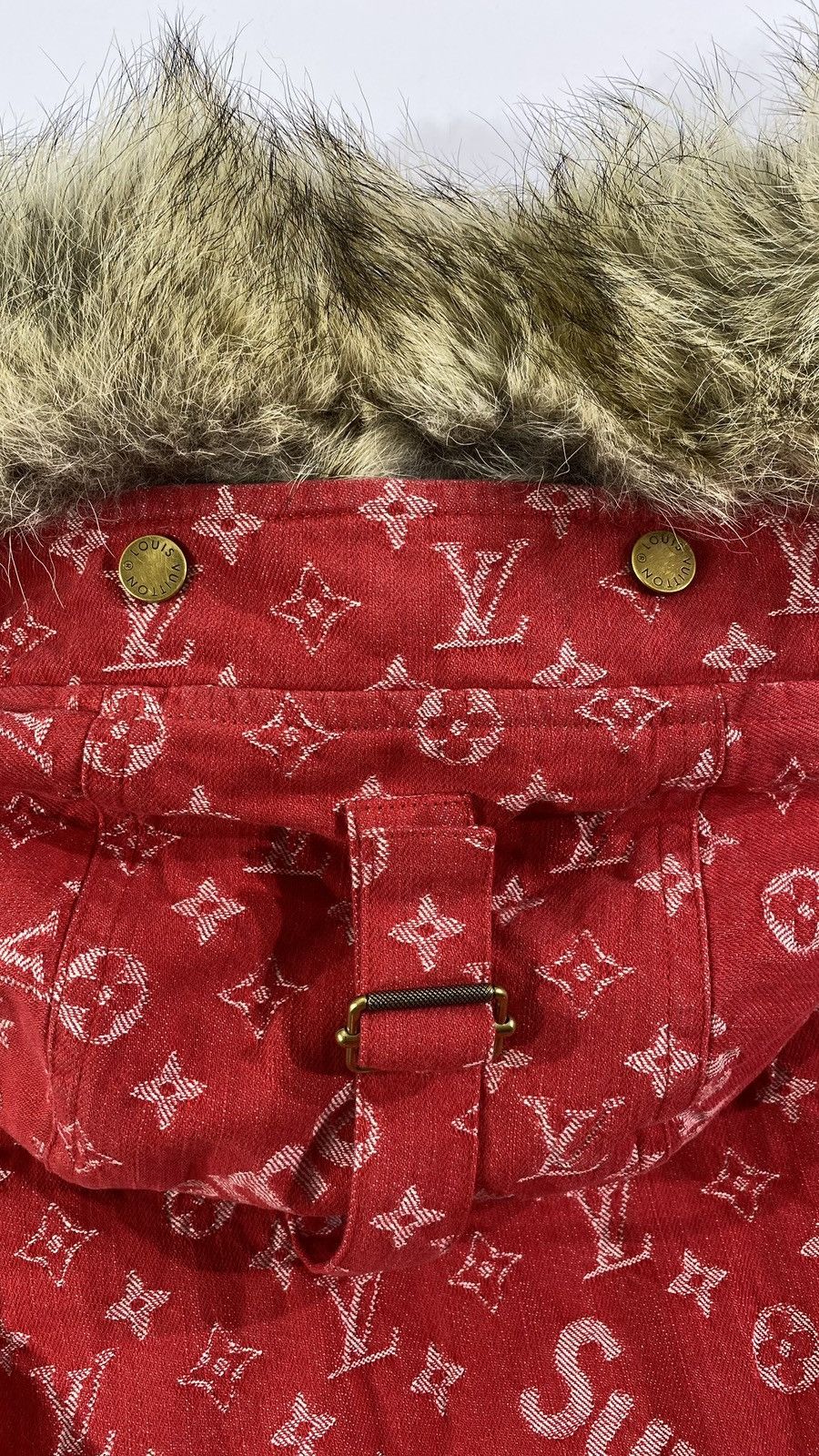 Louis Vuitton × Supreme Louis Vuitton X SUPREME 1 OF 1 Unreleased Sample Red Parka Size US M / EU 48-50 / 2 - 9 Thumbnail