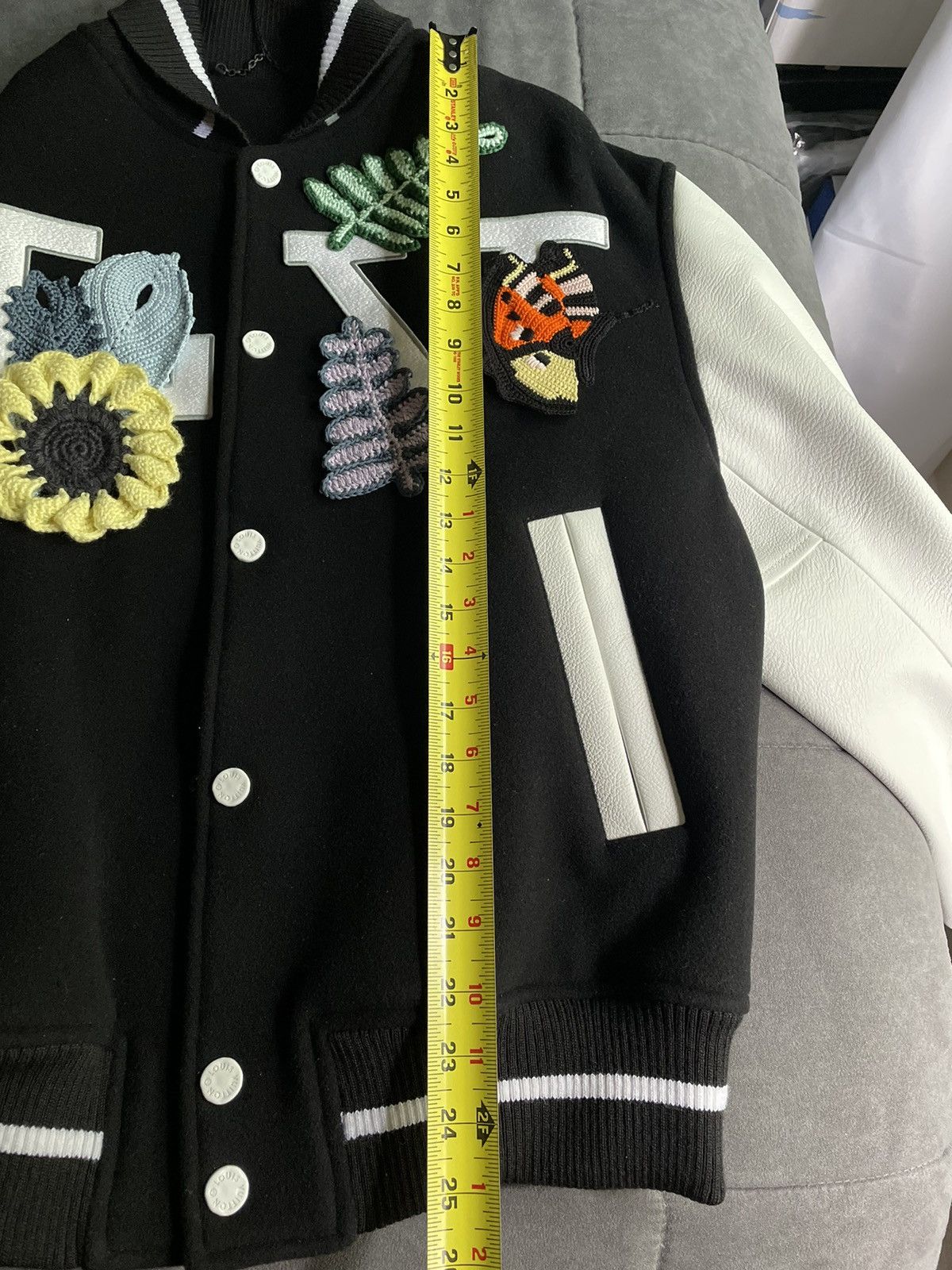 Louis Vuitton Louis Vuitton Crochet Flower Varsity Jacket Size US M / EU 48-50 / 2 - 11 Thumbnail
