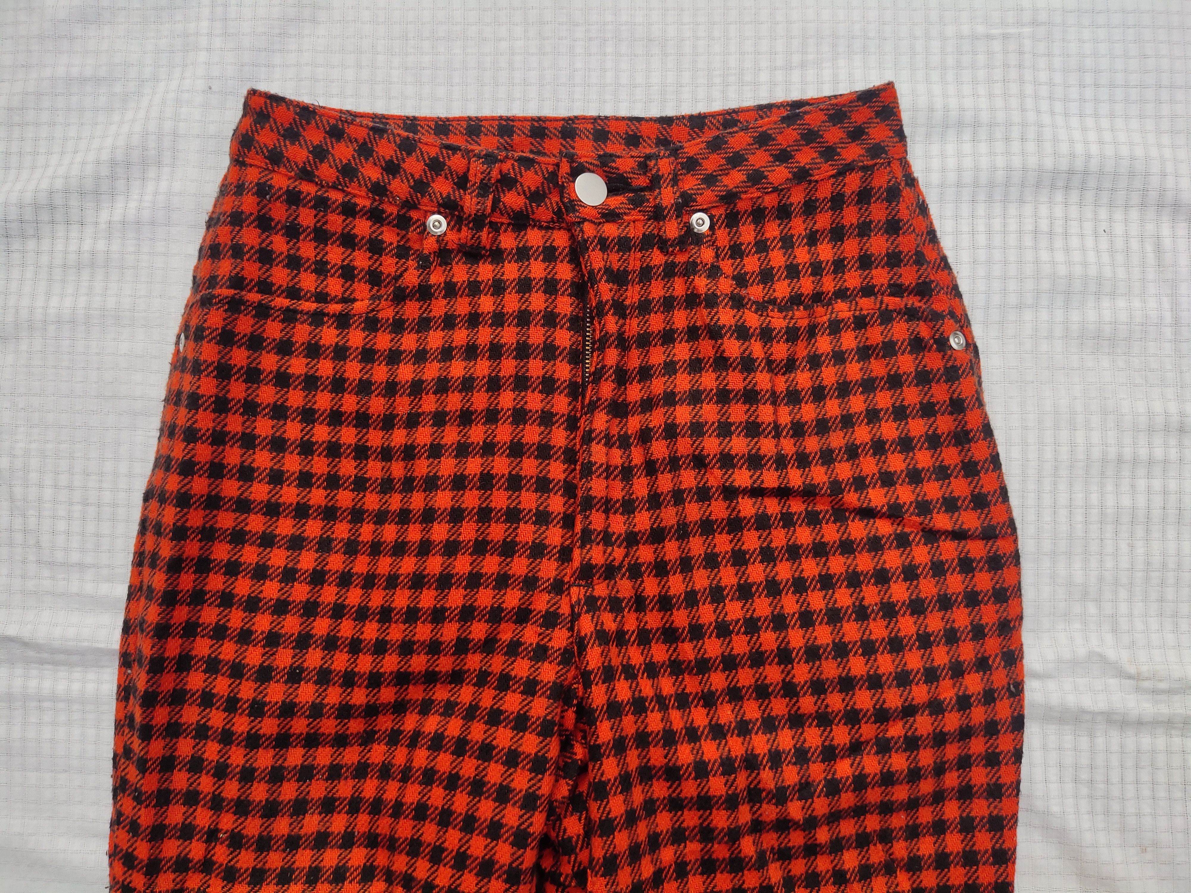 Japanese Brand (P154) Pakcon Orange Black Buffalo Plaid Taper Pants Size 25" / US 0 / IT 36 - 3 Thumbnail