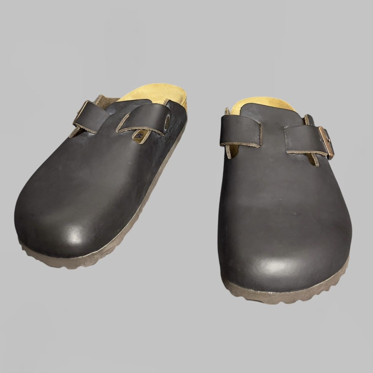 Birkenstock BIRKENSTOCK BROWN LEATHER BOSTON SLIDES SIZE 40-41 Size US 8 / EU 41 - 3 Thumbnail