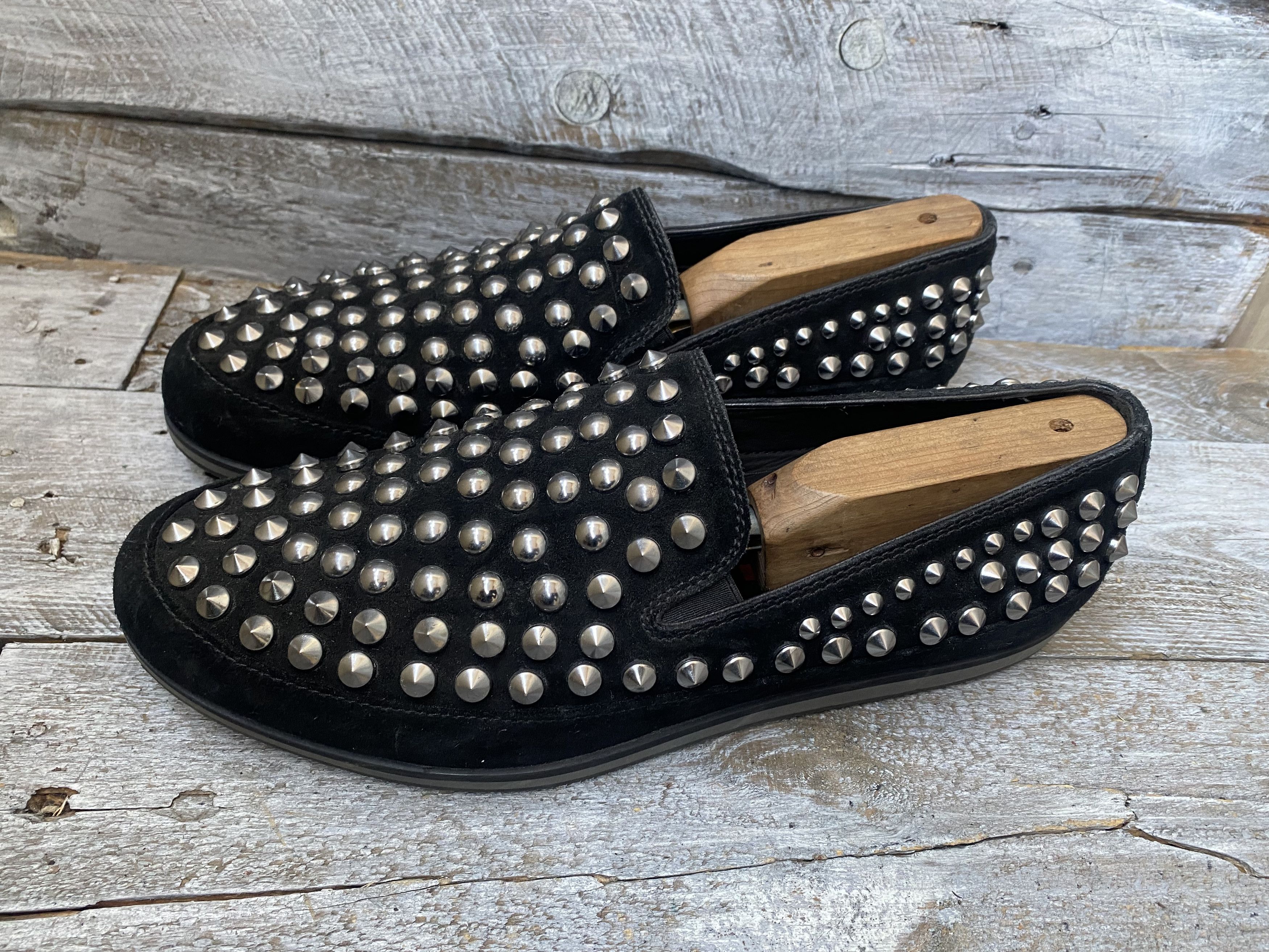 Prada Prada studded,spiked slip on leather shoes Size US 8 / EU 41 - 4 Thumbnail