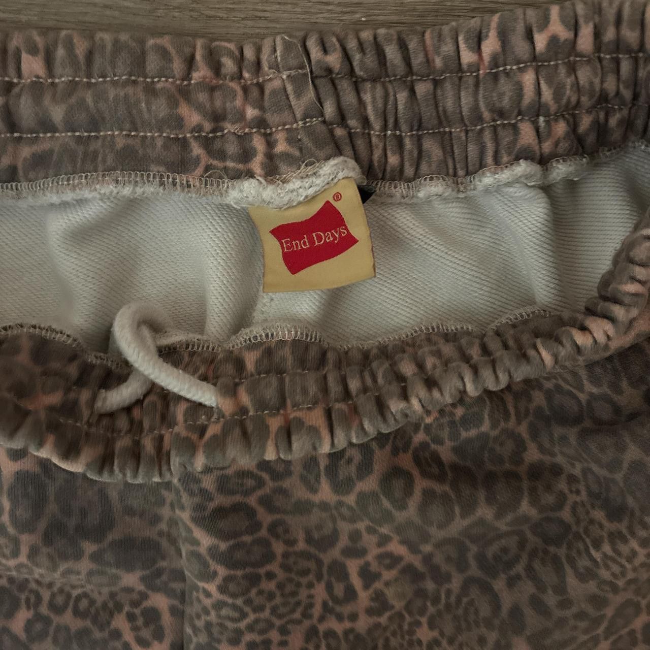 Other End Days “Cheetah print Sweats” Size US 33 - 4 Thumbnail