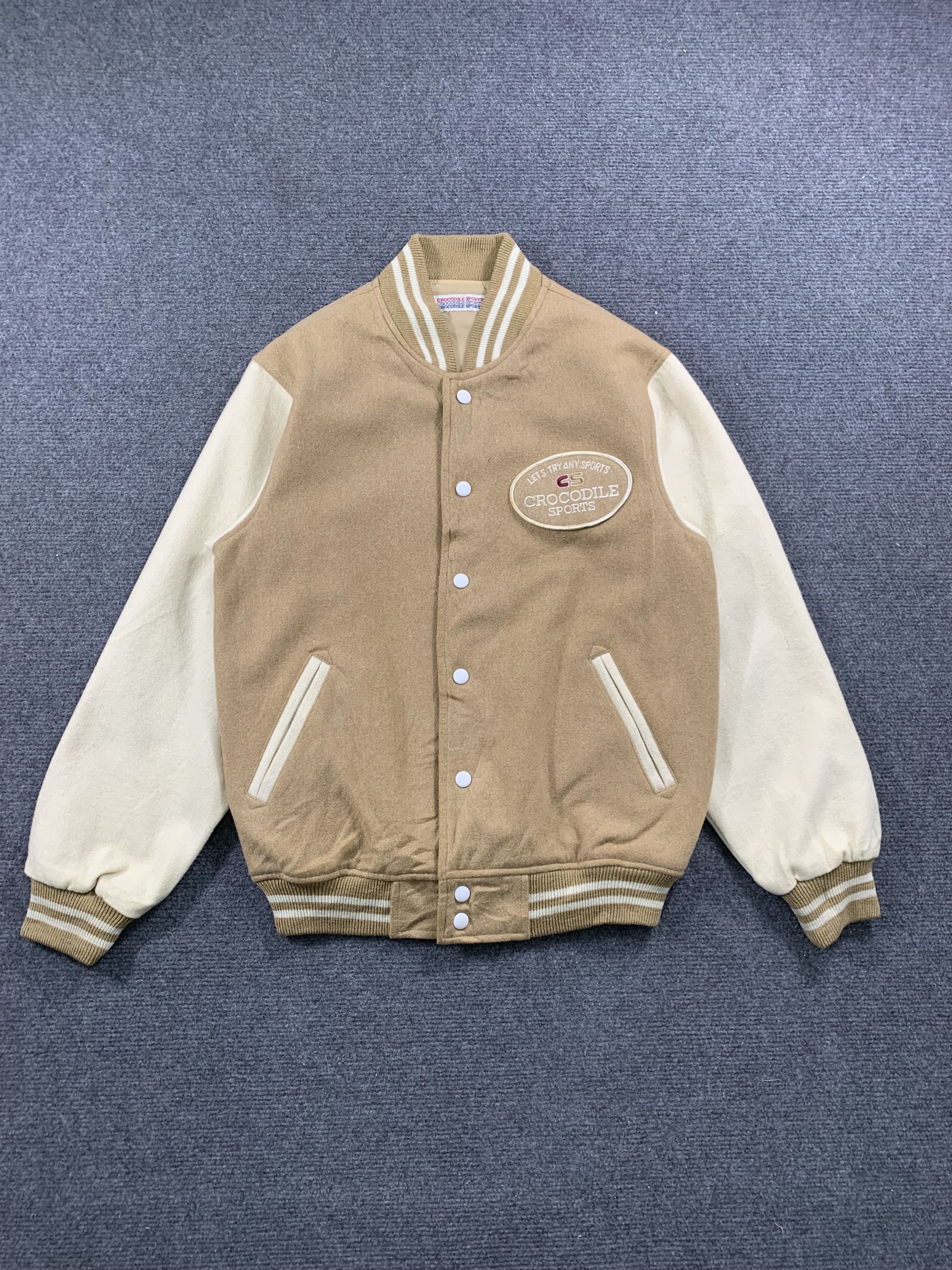 Japanese Brand Vintage Crocodile Button Up Wool Varsity Jacket Size US S / EU 44-46 / 1 - 1 Thumbnail