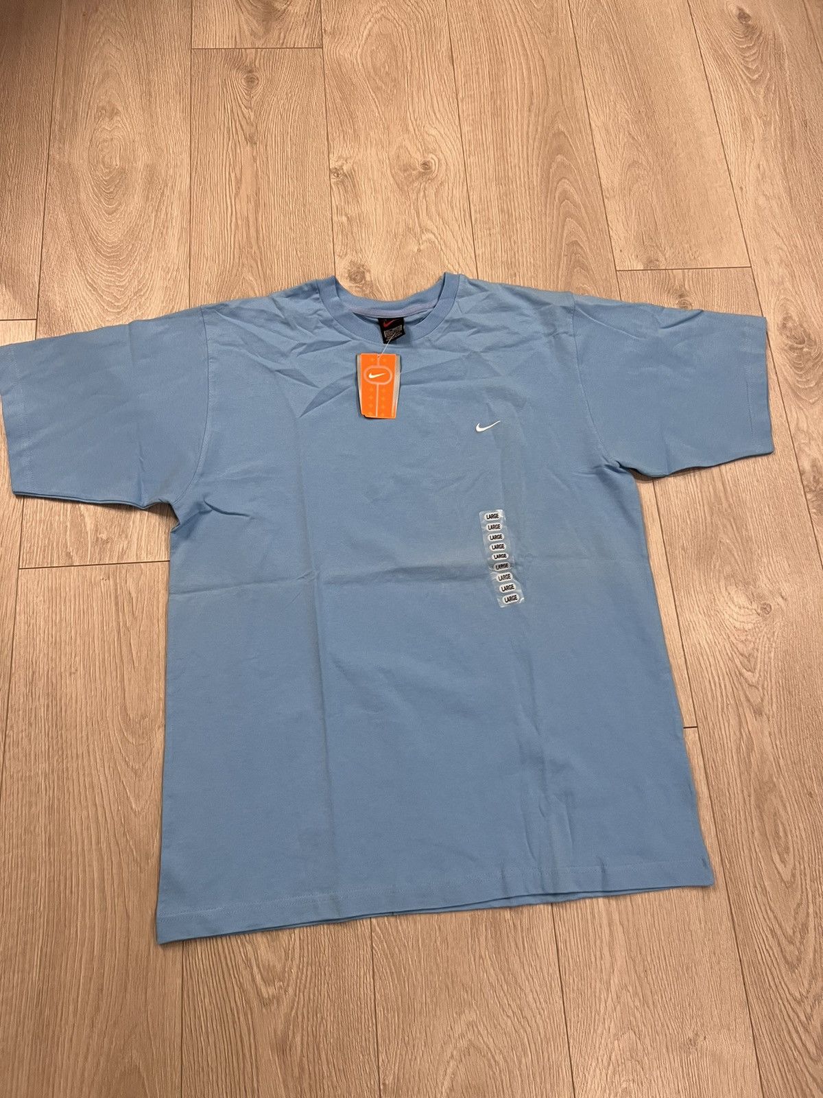 Nike × Vintage Vintage Nike Mini Swoosh TShirt Deadstock NOS 90s 00s W tags Size US L / EU 52-54 / 3 - 2 Thumbnail