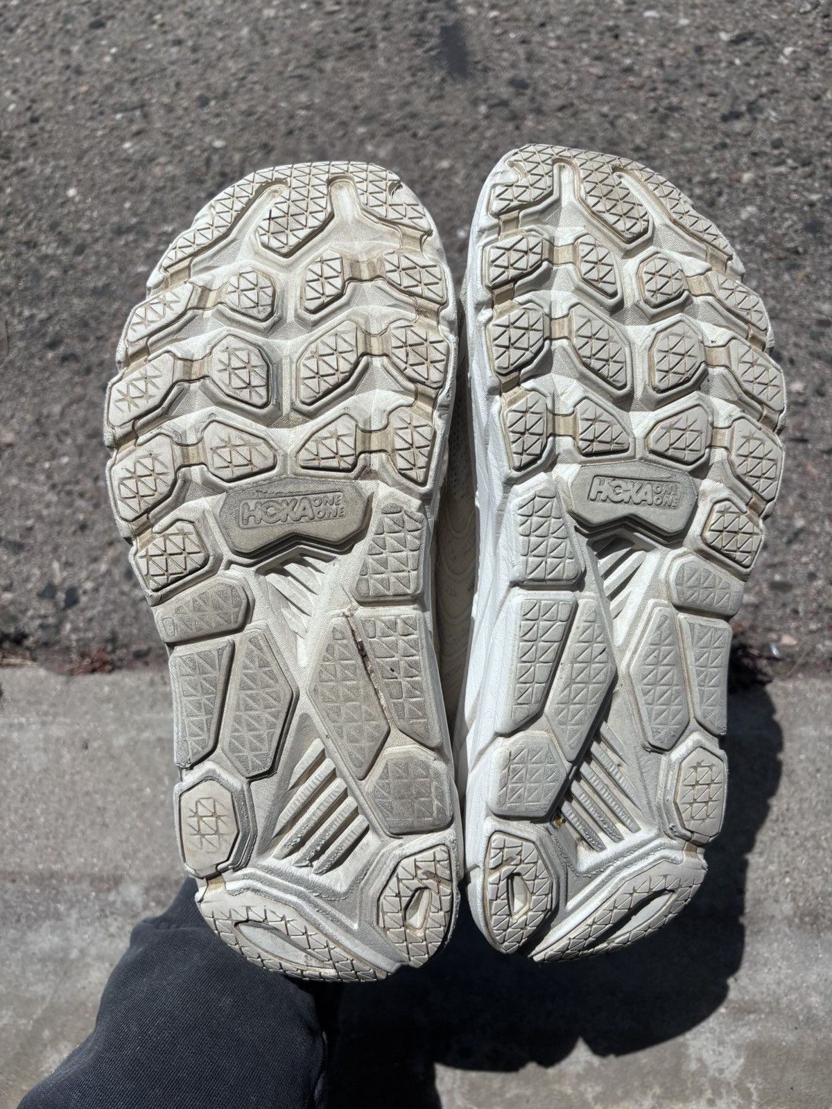 Hoka Hoka Clifton LS Off White Size US 9 / EU 42 - 9 Thumbnail