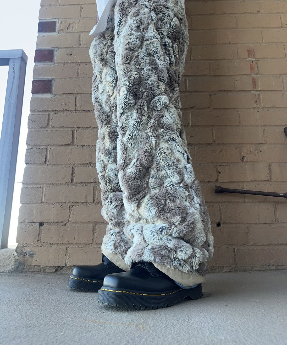 ERL Fur Pants Size US 32 / EU 48 - 3 Thumbnail