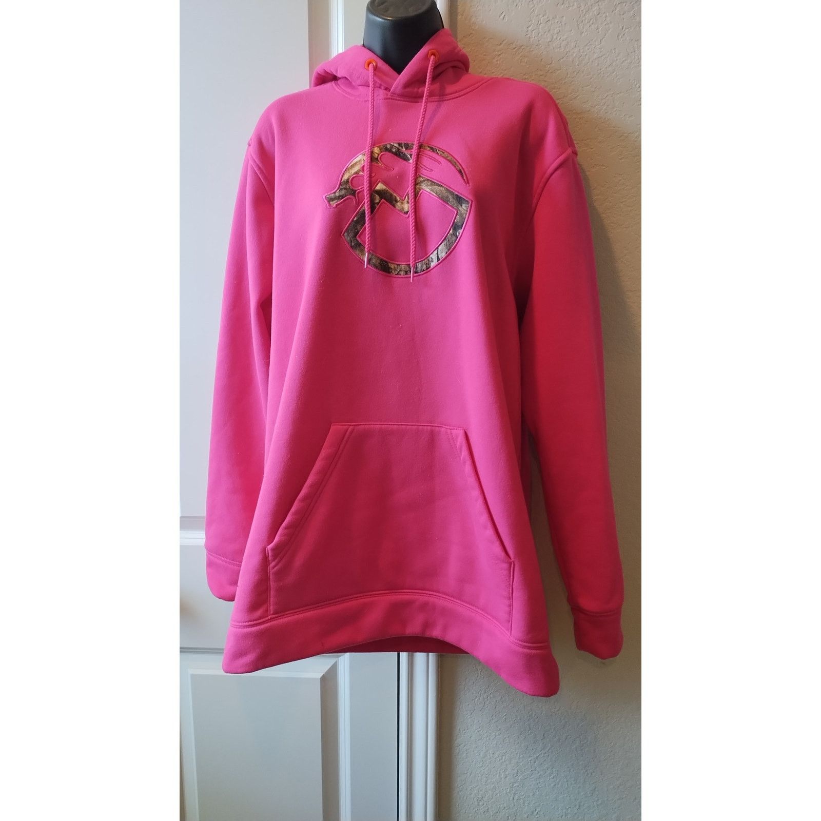 Other Magellan Outdoors Hunt Gear Pink Loose Fit Camo Hoodie Sz M Size M / US 6-8 / IT 42-44 - 1 Thumbnail
