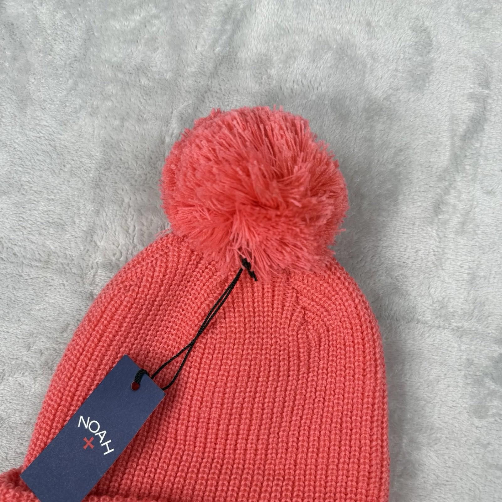 Noah NWT Noah NY Rainbow Stripe Pom Beanie Coral Pink Canada Made Size ONE SIZE - 3 Thumbnail