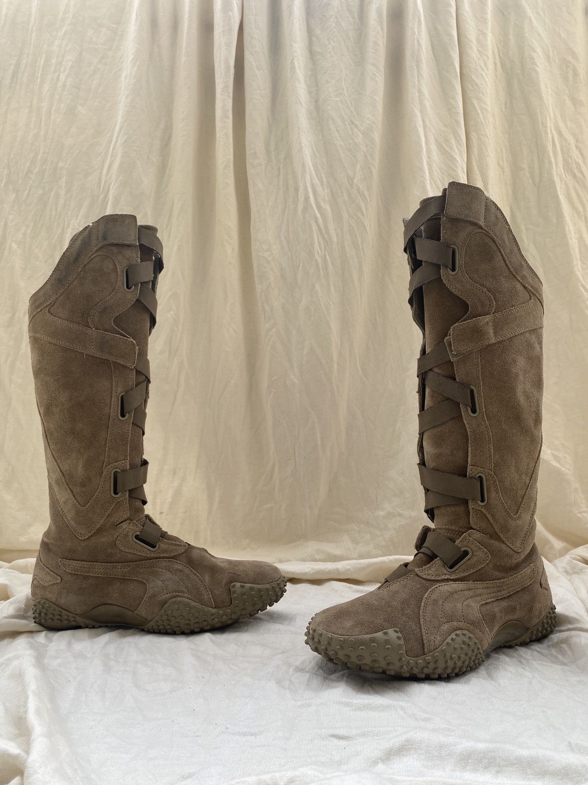 Vintage Puma strap on boots (Mostro alto)