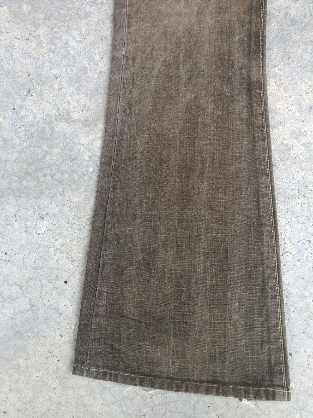 Who Decides War Edwin Flared Jeans Mudwash Distressed Jeans Size US 30 / EU 46 - 6 Thumbnail