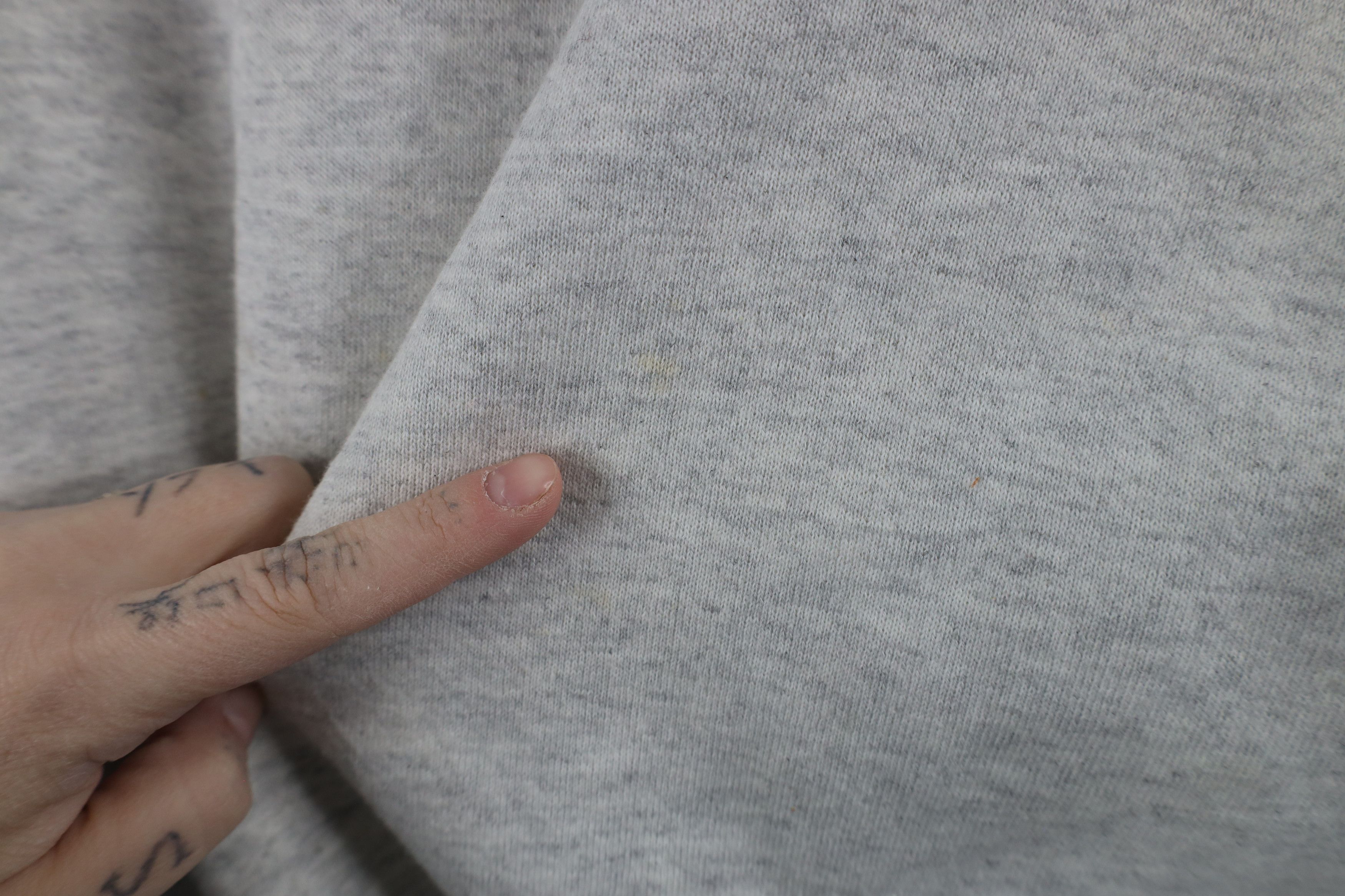Vintage Vintage 90s Streetwear Crewneck Sweatshirt Heather Gray USA Size US XL / EU 56 / 4 - 6 Thumbnail