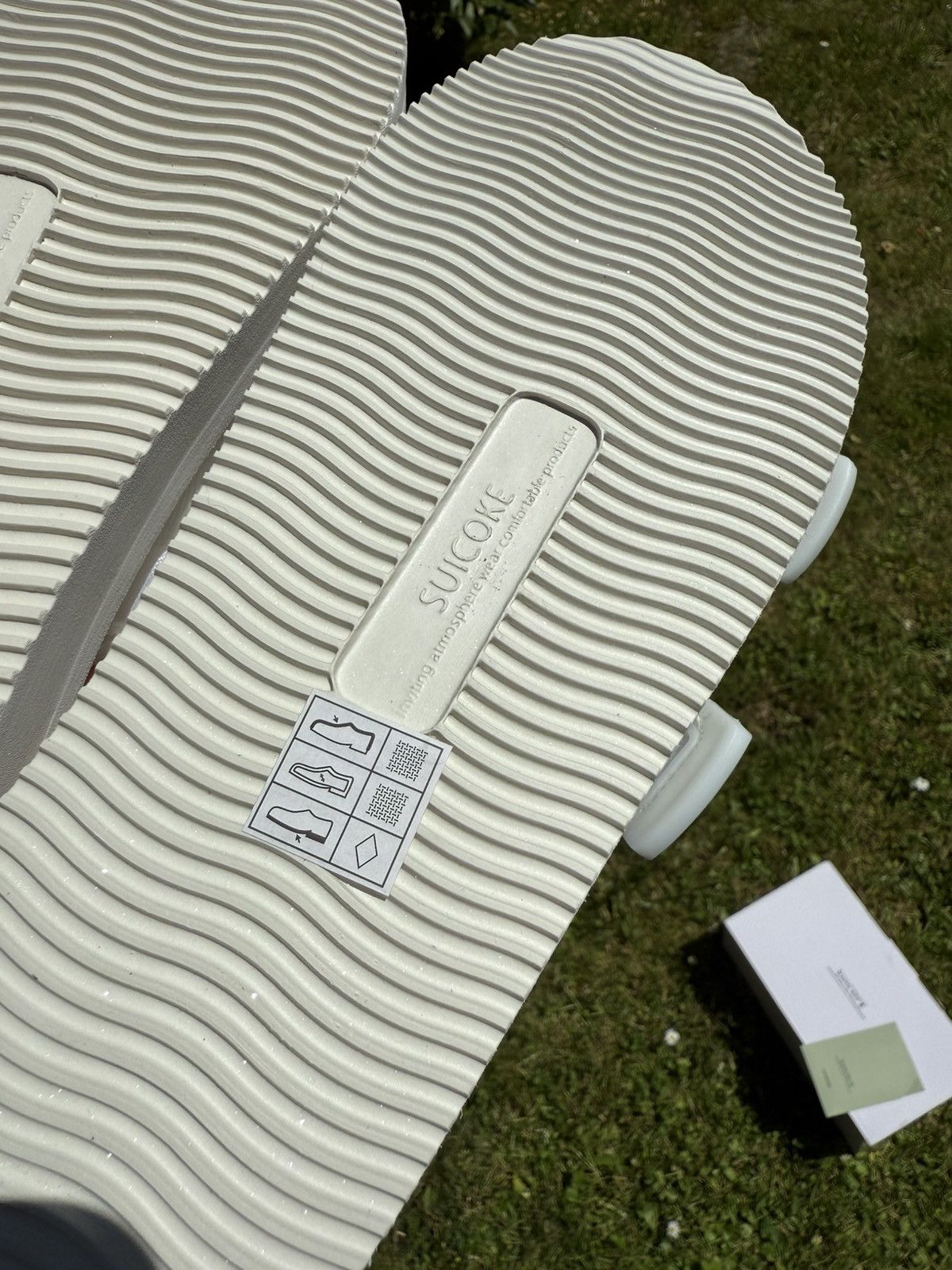 Designer Suicoke Moto Cab OG-056 White Slides Sandals Size US 6 / IT 36 - 8 Thumbnail