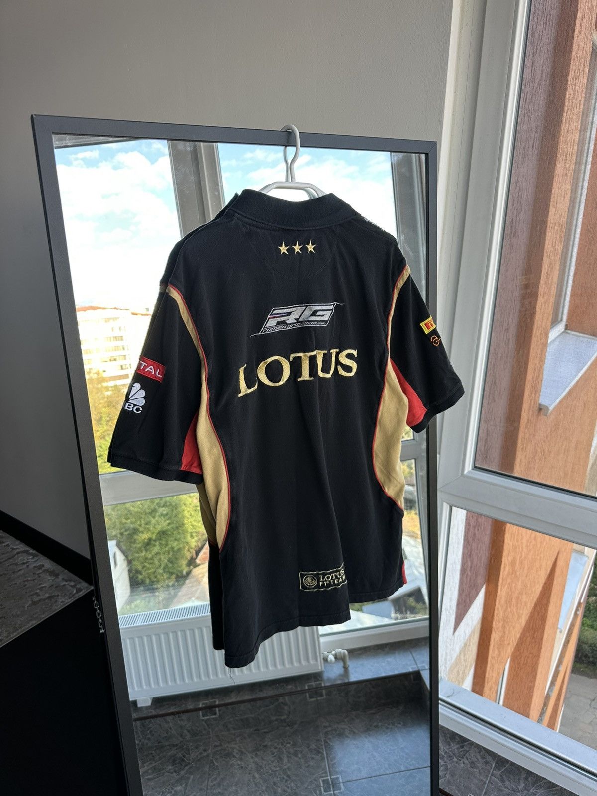 Formula 1 Vintage Renault Romain Grosjean Team Formula 1 Racing Tee Size US XL / EU 56 / 4 - 7 Thumbnail