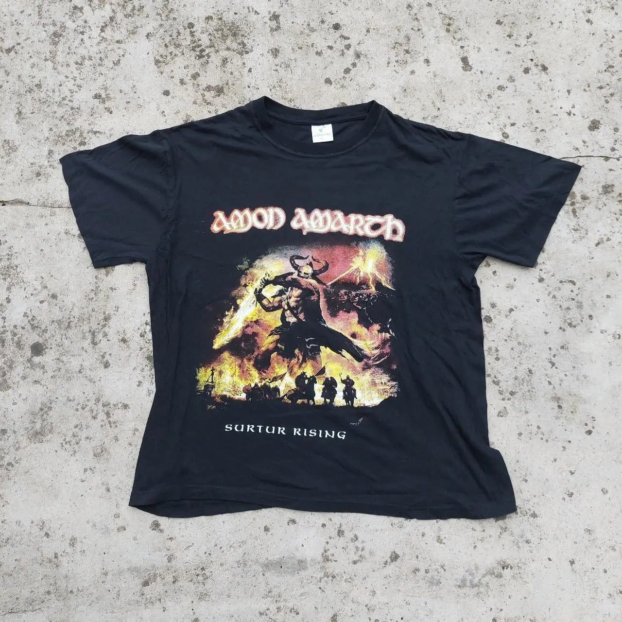 Vintage Amon Amarth Tshirt Surturn Rising Metal Band Tee XL Size US XL / EU 56 / 4 - 1 Thumbnail