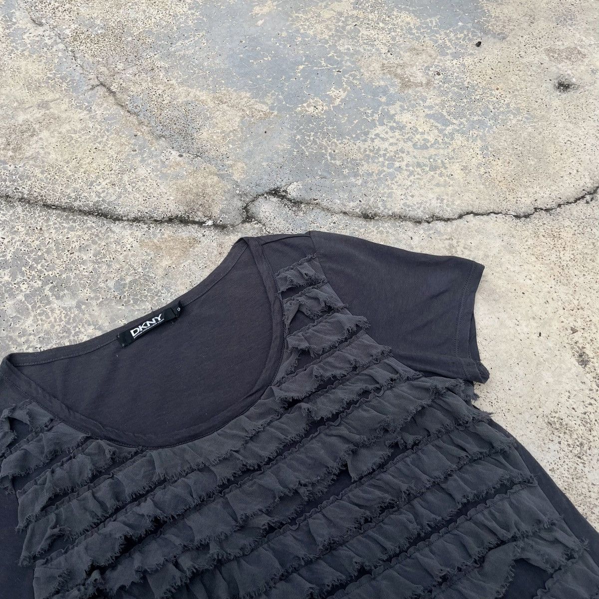 DKNY DKNY Avant Garde Nice Ruffle Design Gray Tee Size S / US 4 / IT 40 - 2 Thumbnail