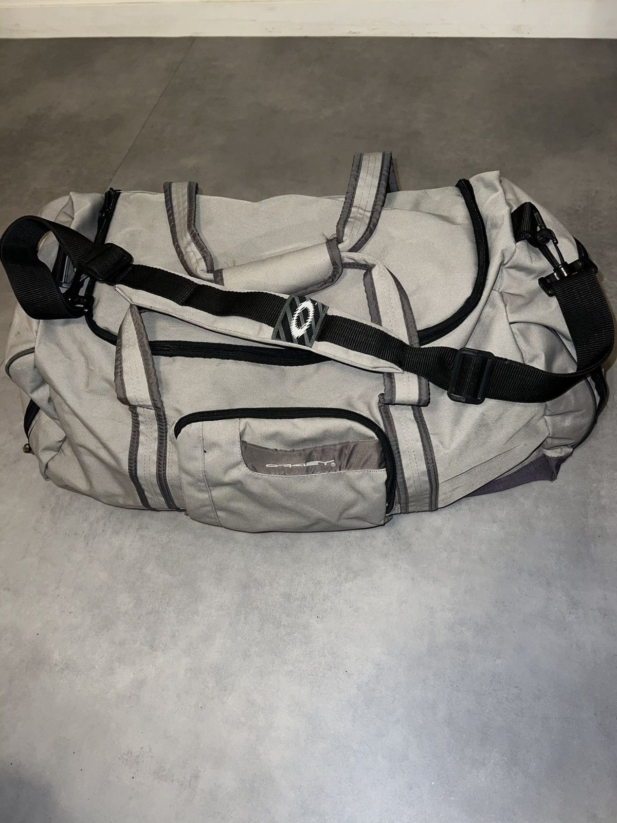 Oakley Vintage Oakley Duffel Bag Size ONE SIZE - 1 Thumbnail