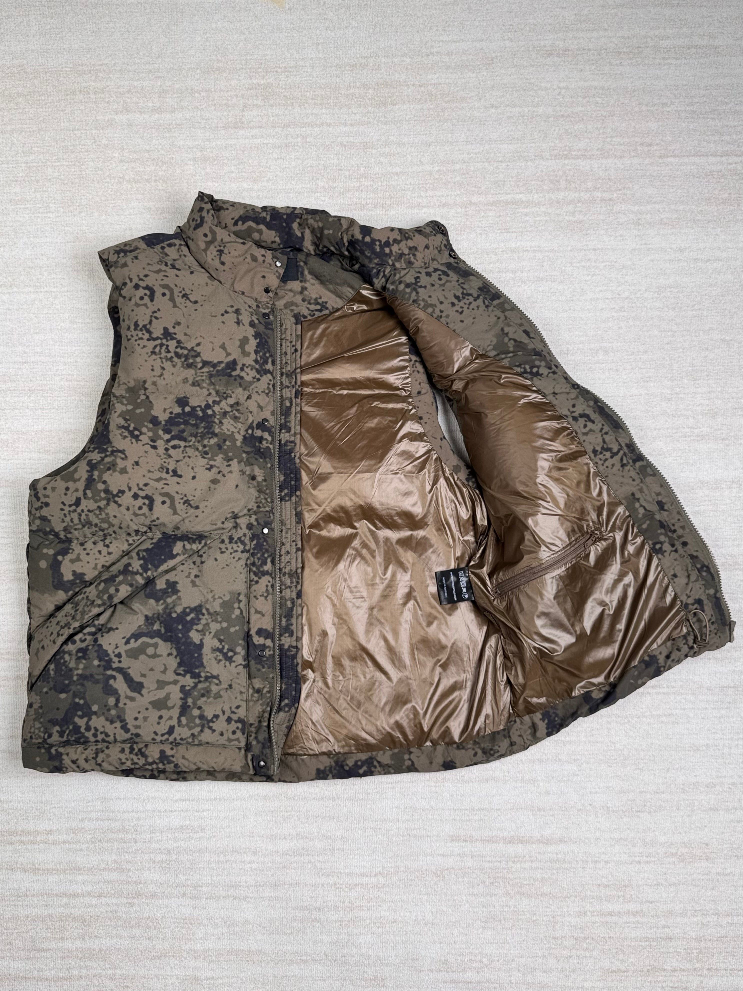 Represent Clo. Never Worn* Represent Puffer Gilet Camo-MILITARY STREETWEAR Size US M / EU 48-50 / 2 - 7 Thumbnail