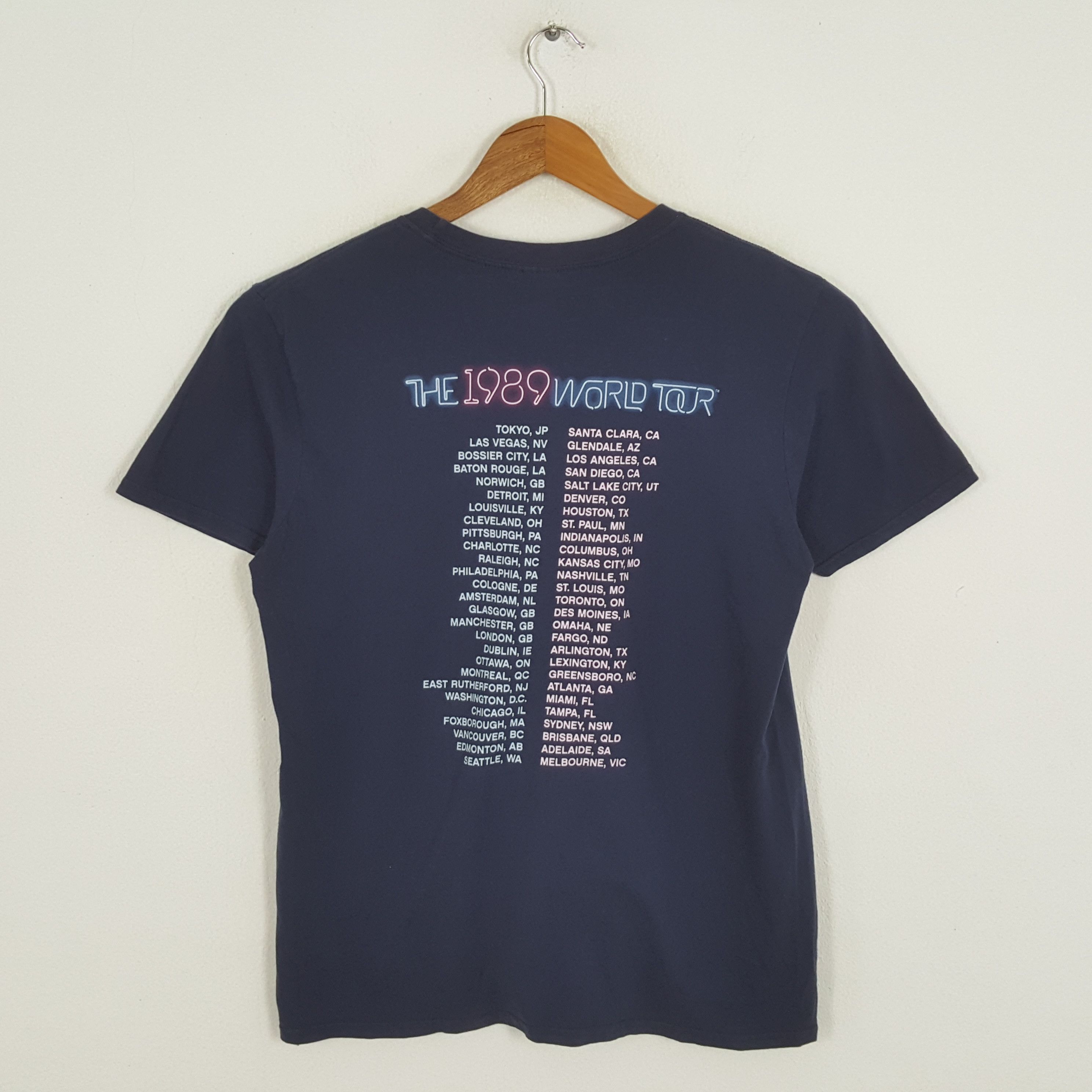 Band Tees × Vintage Vintage TAYLOR SWIFT American Singer Songwriter Tour T-Shirt Size US L / EU 52-54 / 3 - 3 Thumbnail