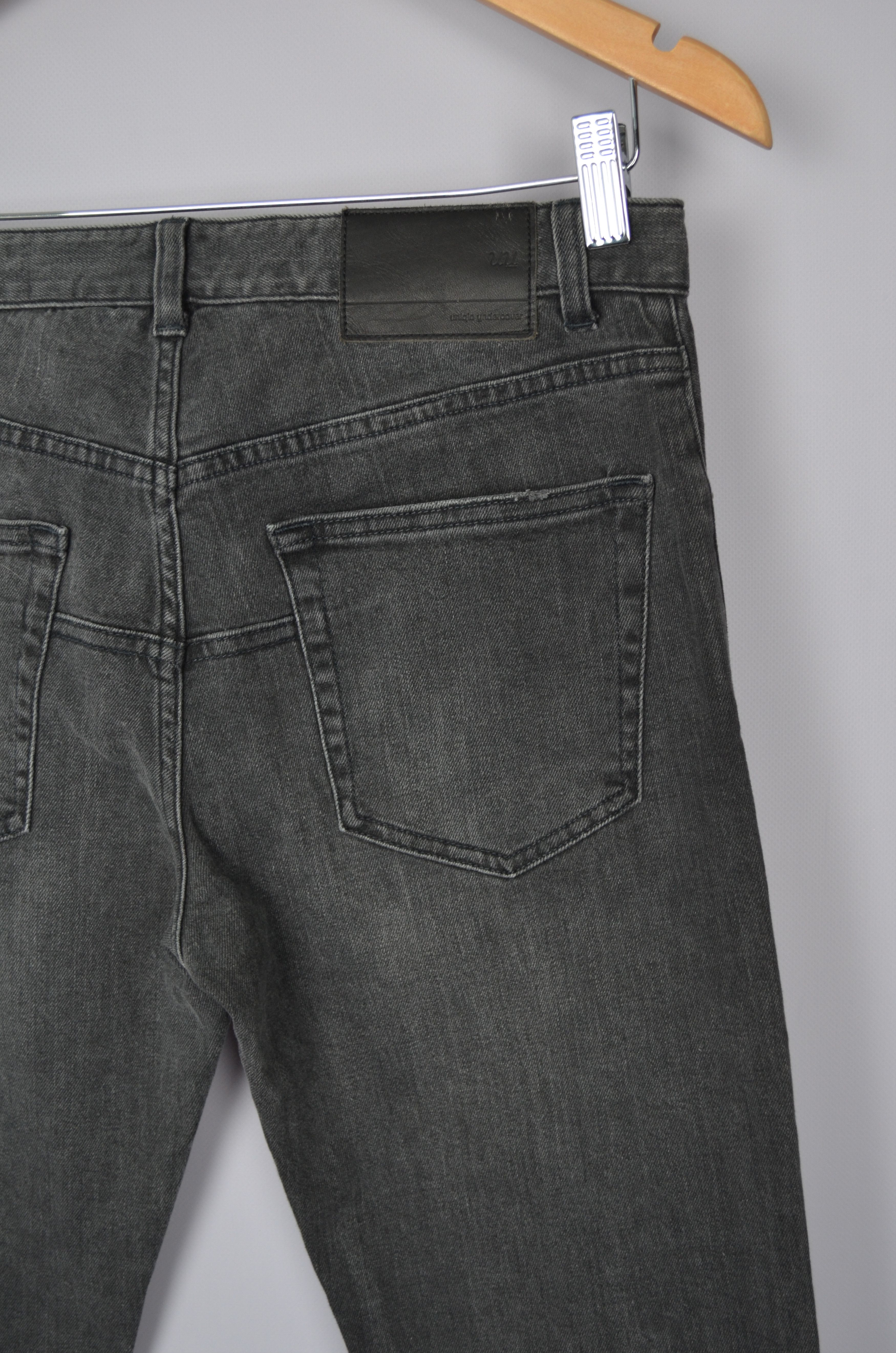 Designer × Undercover × Uniqlo Uniqlo Undercover Grey Denim Slim Jeans Size W29 L34 Size US 29 - 10 Thumbnail