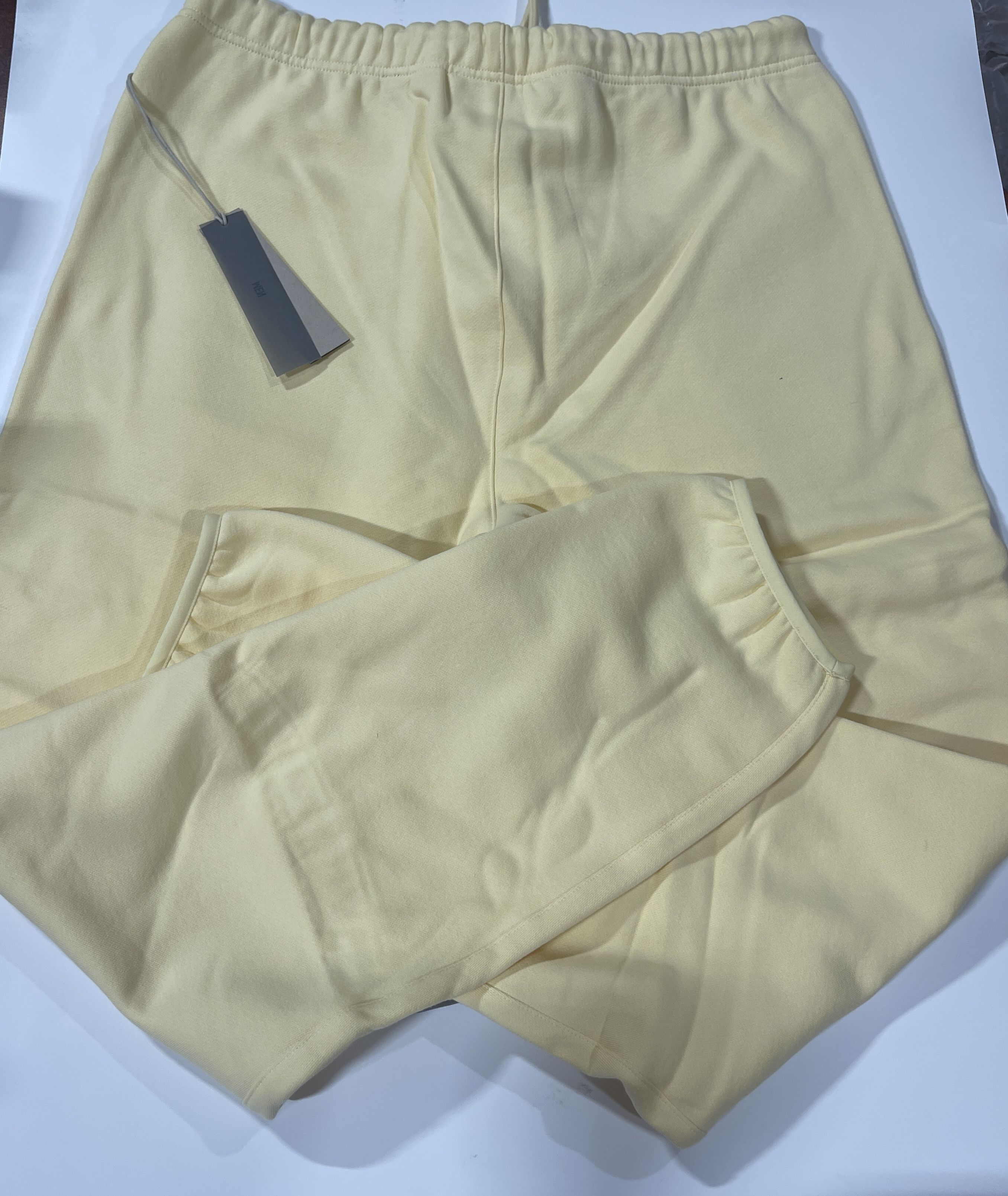 Essentials Fear of God Essentials Sweatpant Color Garden Yellow Sz (XL) Size US 38 / EU 54 - 8 Thumbnail