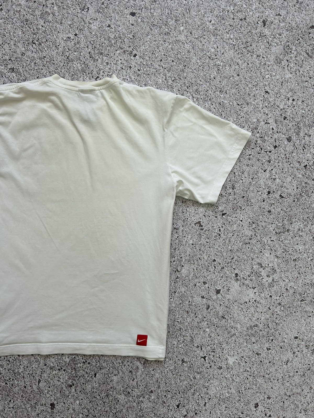 Nike × Vintage Vintage 90s Nike Swoosh Logo T-shirts Y2K Hype Size US L / EU 52-54 / 3 - 7 Thumbnail