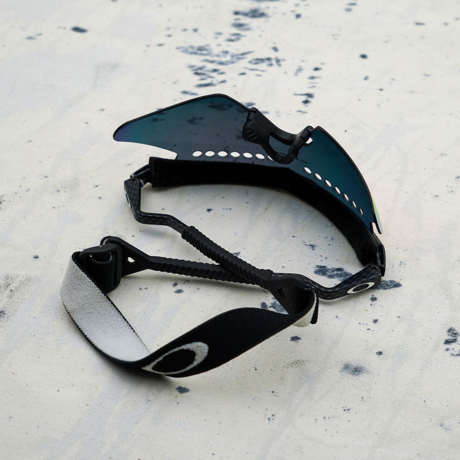 Oakley Vintage oakley iridium lens carbon shield logo sunglasses Size ONE SIZE - 8 Thumbnail