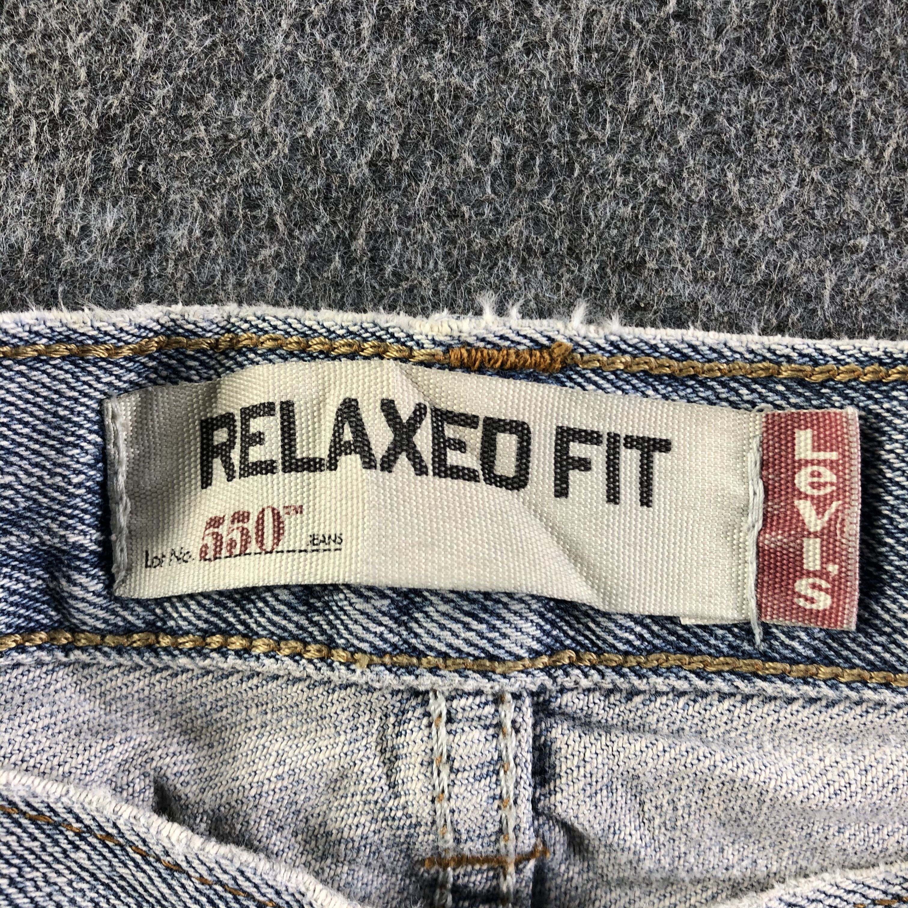 Levi's Vintage Light Wash Levis 550 Jeans-J4372 Size US 39 - 12 Thumbnail