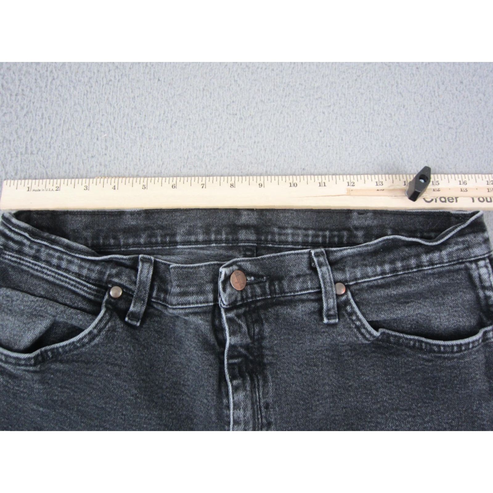 Wrangler Wrangler Jeans Slim Straight Denim 36x30 Black 5-Pocket stretch Cowboy Mens Regular Gear & Logo Zipper Denim Wash Dark Vintage: No Size US 36 / EU 52 - 7 Thumbnail