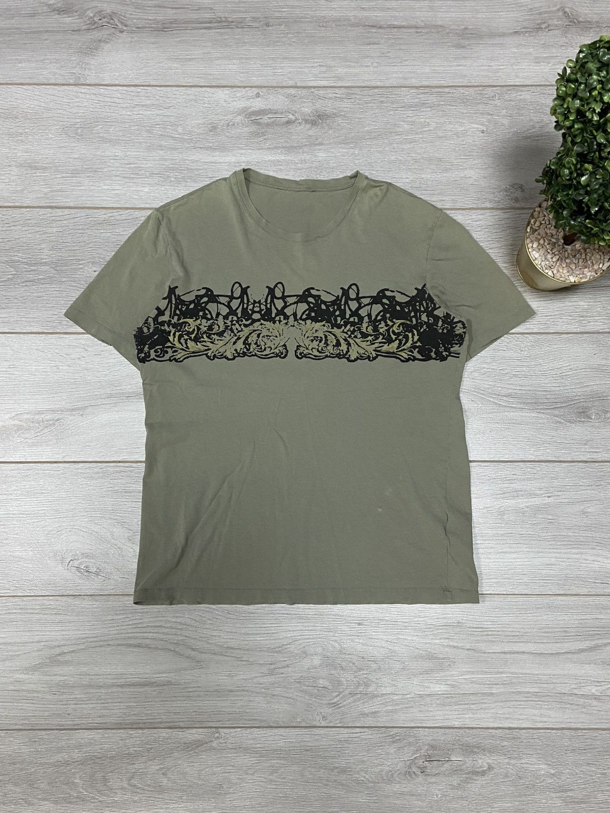 Vintage Versace vintage big logo patterns t-shirt Size US M / EU 48-50 / 2 - 1 Thumbnail