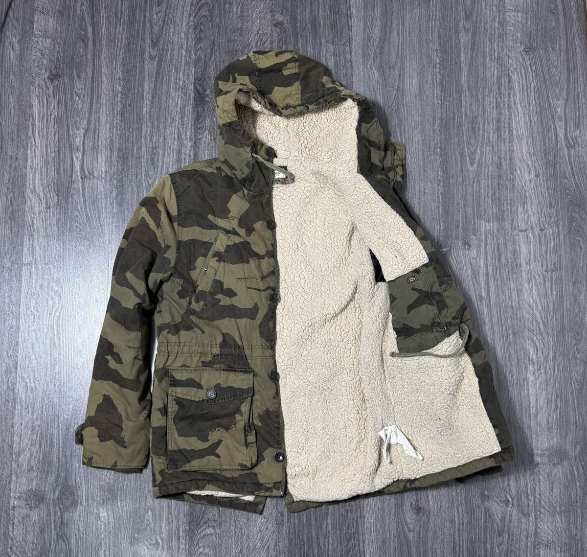 Avant Garde × Billabong × Military Y2K Vintage Billabong Faux Fur 