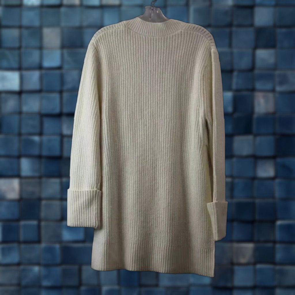 Athleta Athleta Sweater Women's XS Ivory Oversized V-Neck Knit Shasta High Low Pullover Size XS / US 0-2 / IT 36-38 - 1 Thumbnail