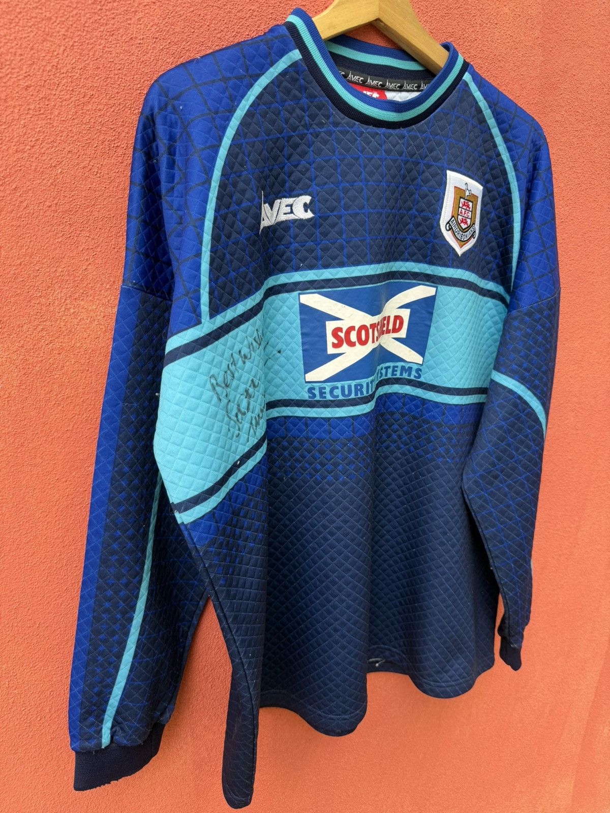 Errea Matchworn Airdrieonians FC Goalkeeper Size US XXL / EU 58 / 5 - 5 Thumbnail