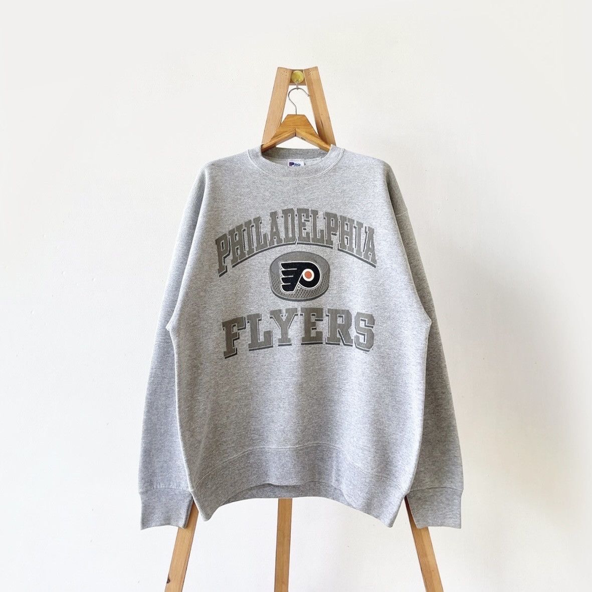 Pro Player 90s Philadelphia Flyers NHL sweatsshirt/ L Size US L / EU 52-54 / 3 - 1 Thumbnail