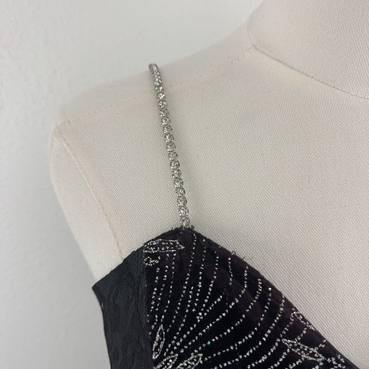 Vintage Vintage 90s Black Velvet Silver Floral Glitter Mini Dress Size S / US 4 / IT 40 - 3 Thumbnail